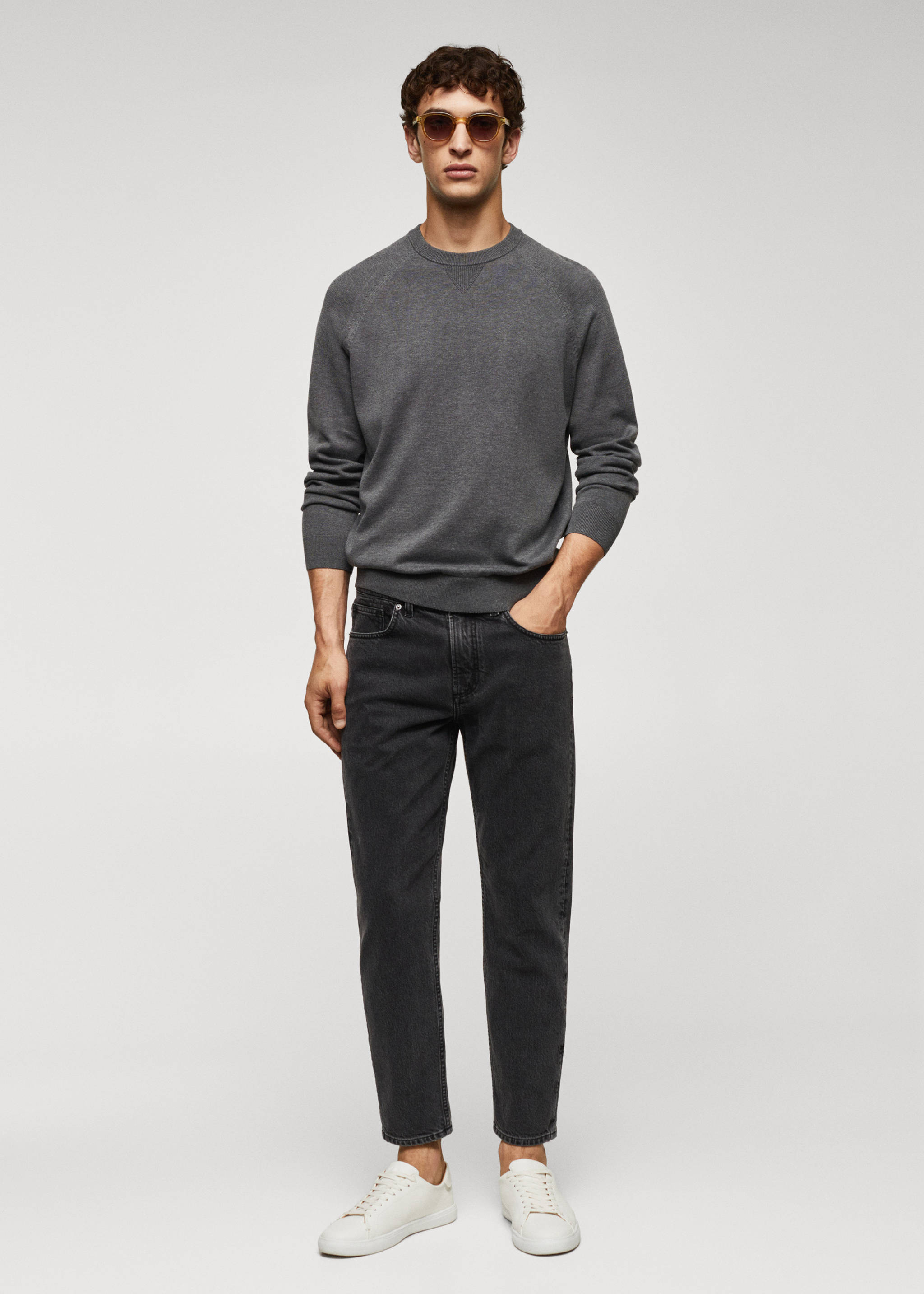 Fine-knit cotton sweater - General plane