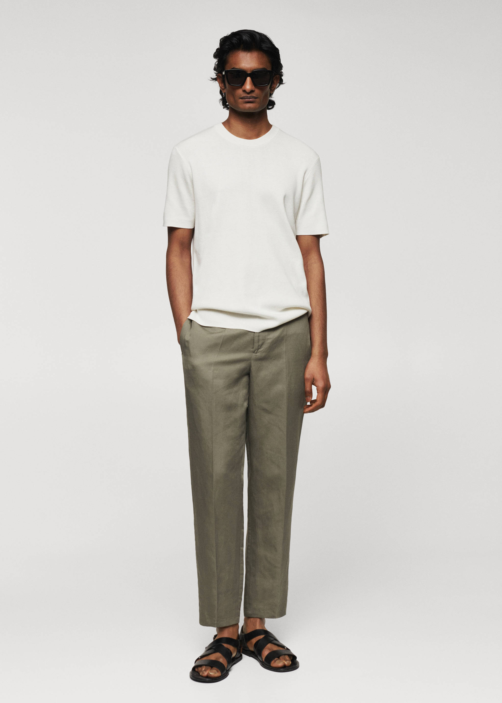 Хлопковая футболка из тонкого трикотажа - Общий план