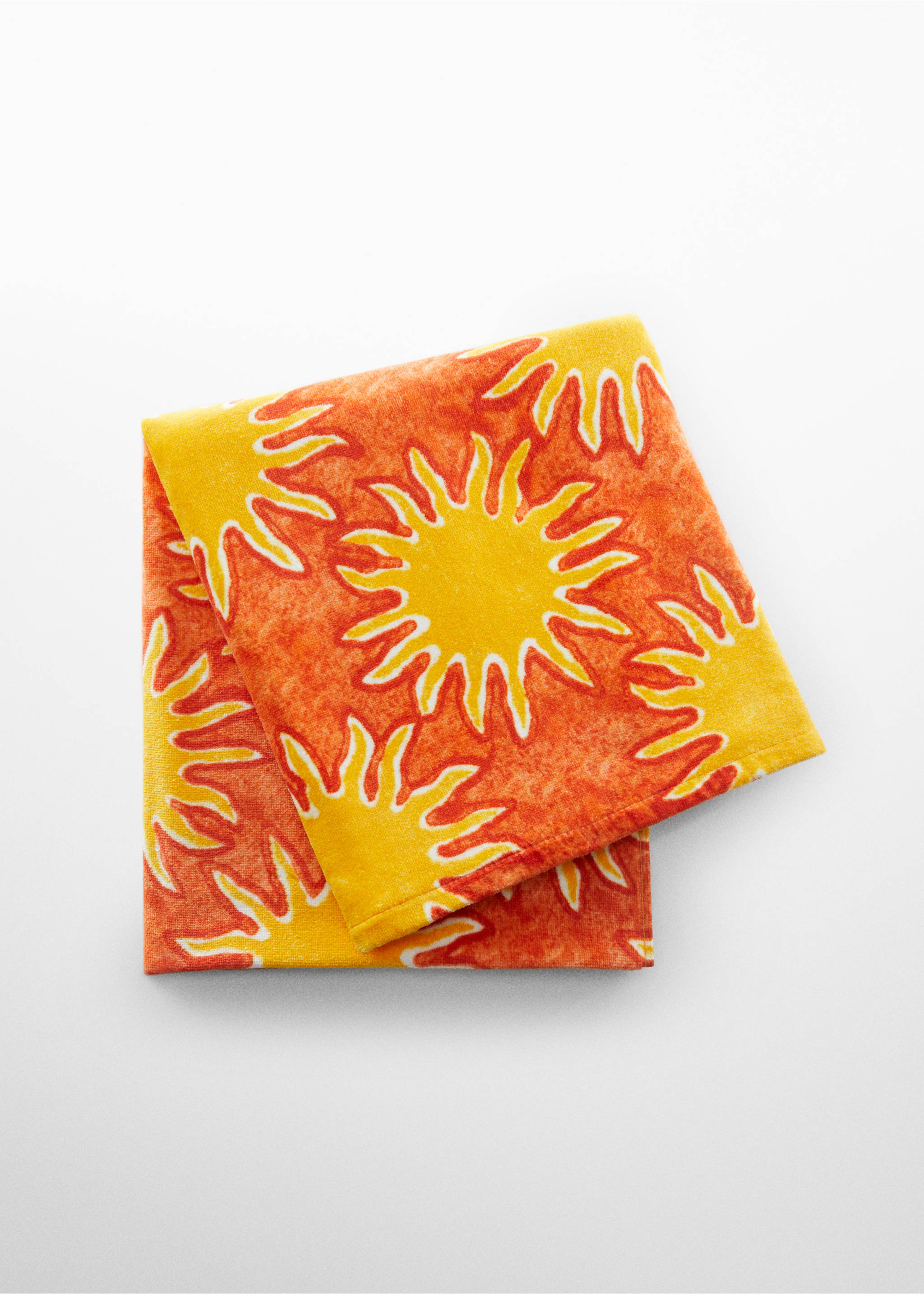 100% cotton printed towel - Article without model, Red. Ref: 57010748-00.