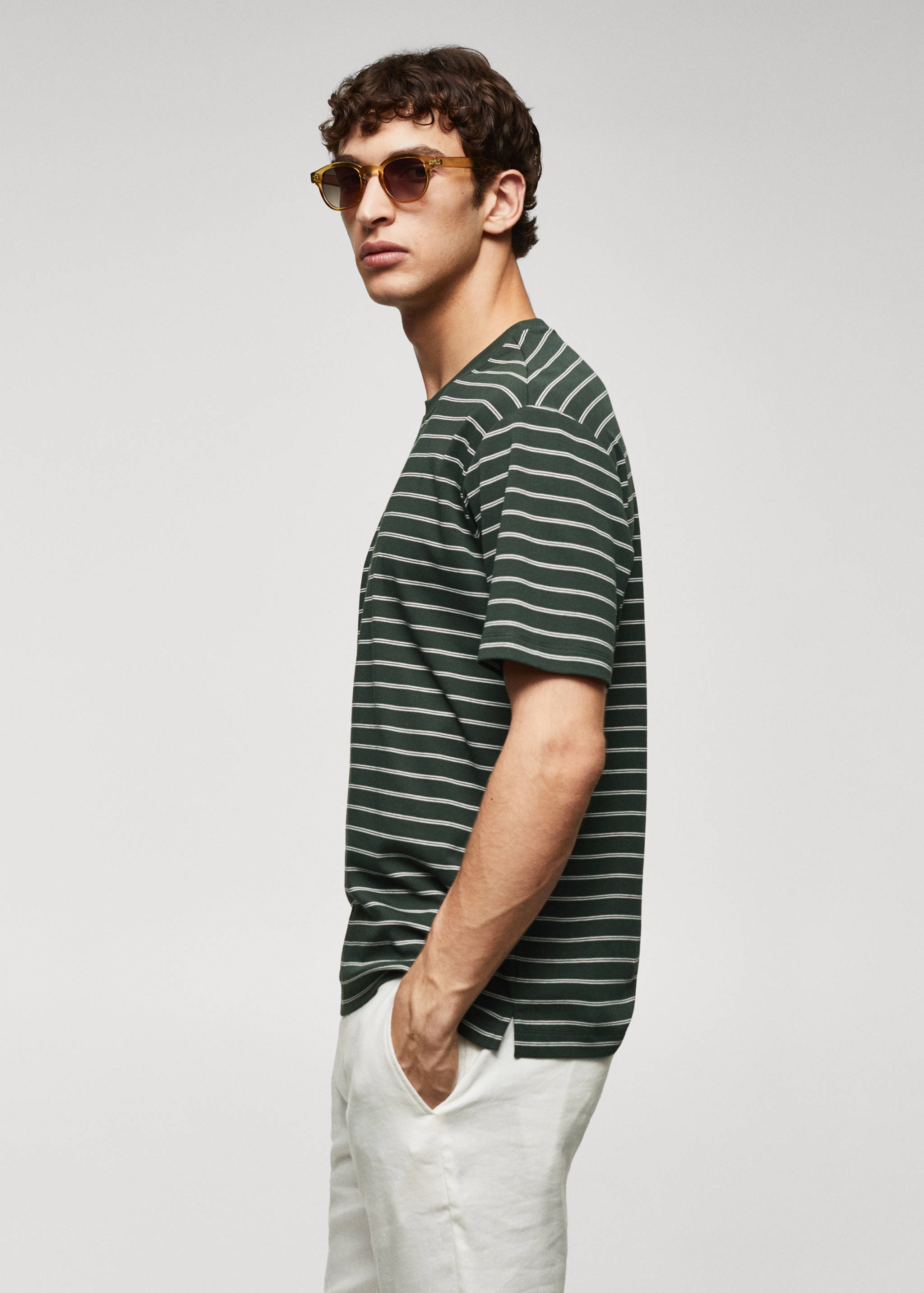 Футболка 100% хлопок в полоску - Деталь изделия 2