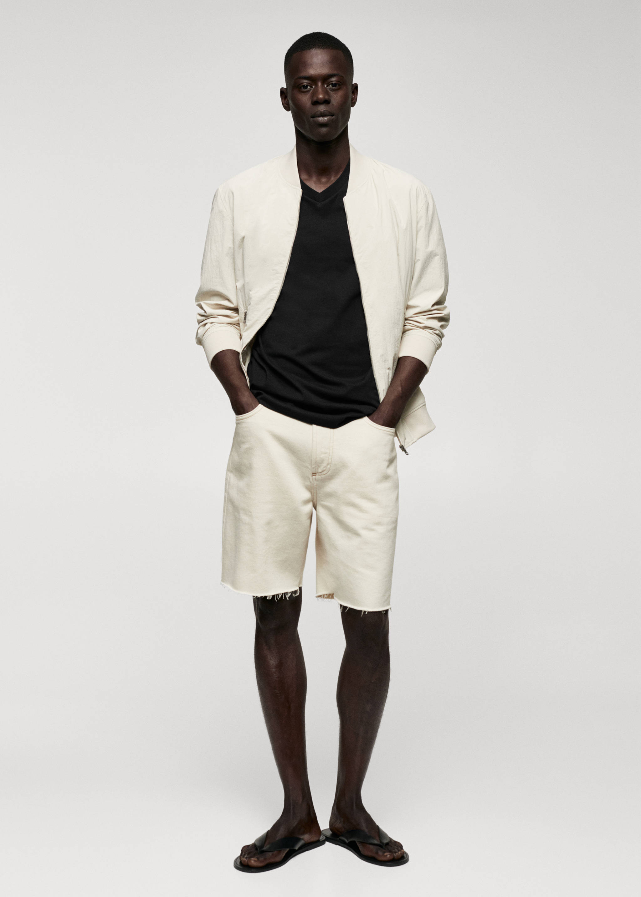 T-shirt basique coton col V - Plan général