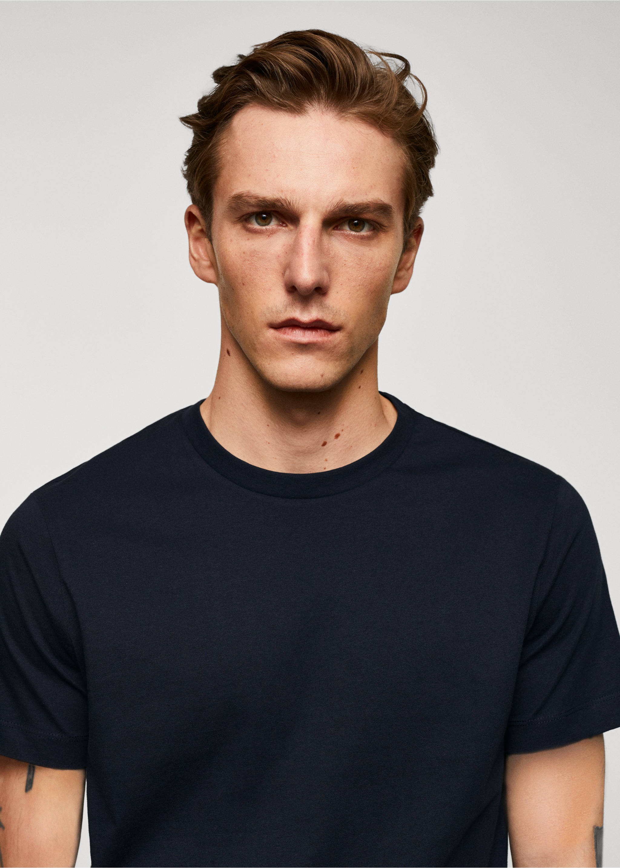 T-shirt essentiel coton comfort stretch - Détail de l'article 1, Bleu marine foncé. Ref: 57010795-00.