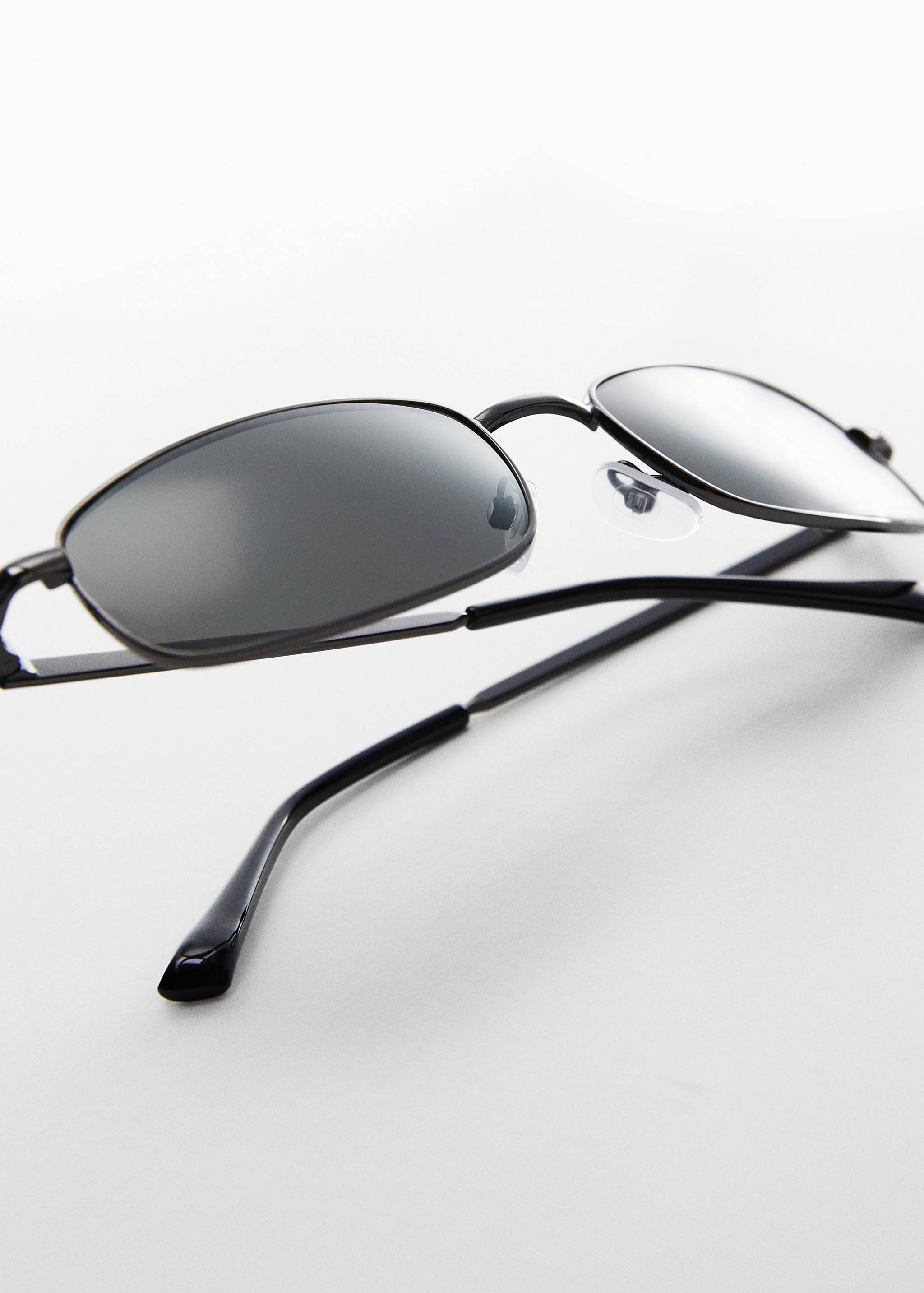 复古太阳眼镜 - null