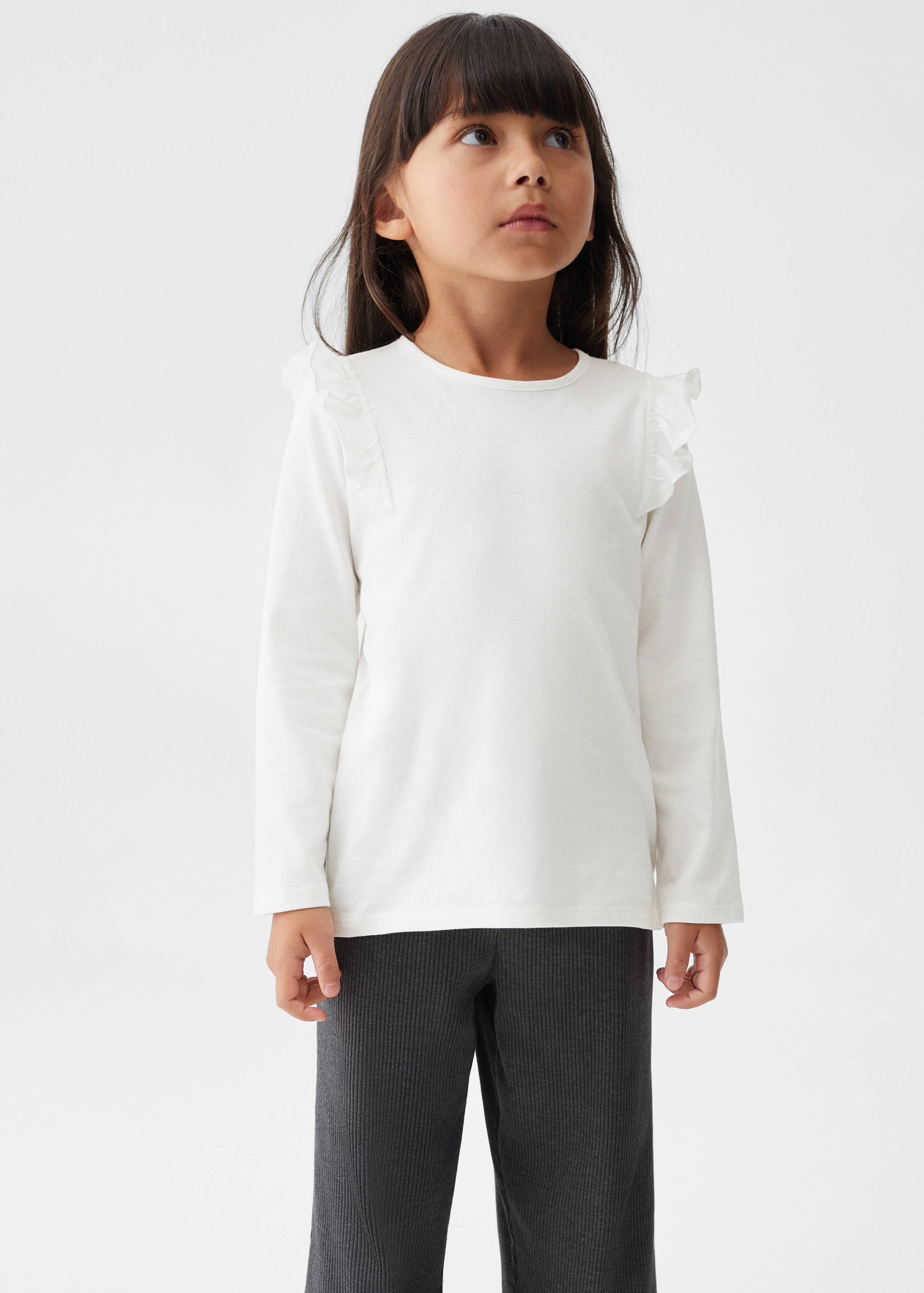 Long -sleeved t-shirt with ruffles - Середній план