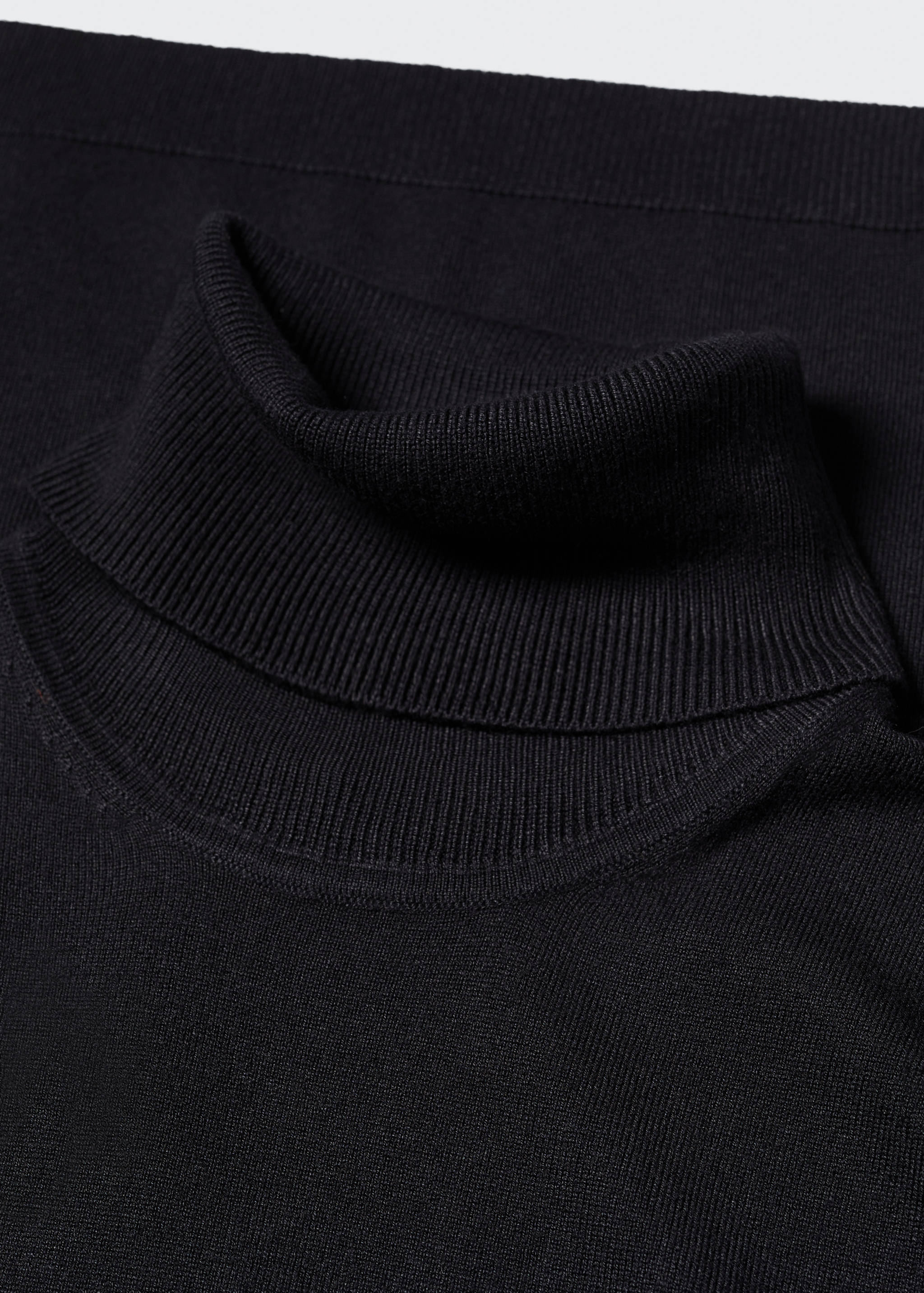 Turtleneck knit top - Details of the article 8