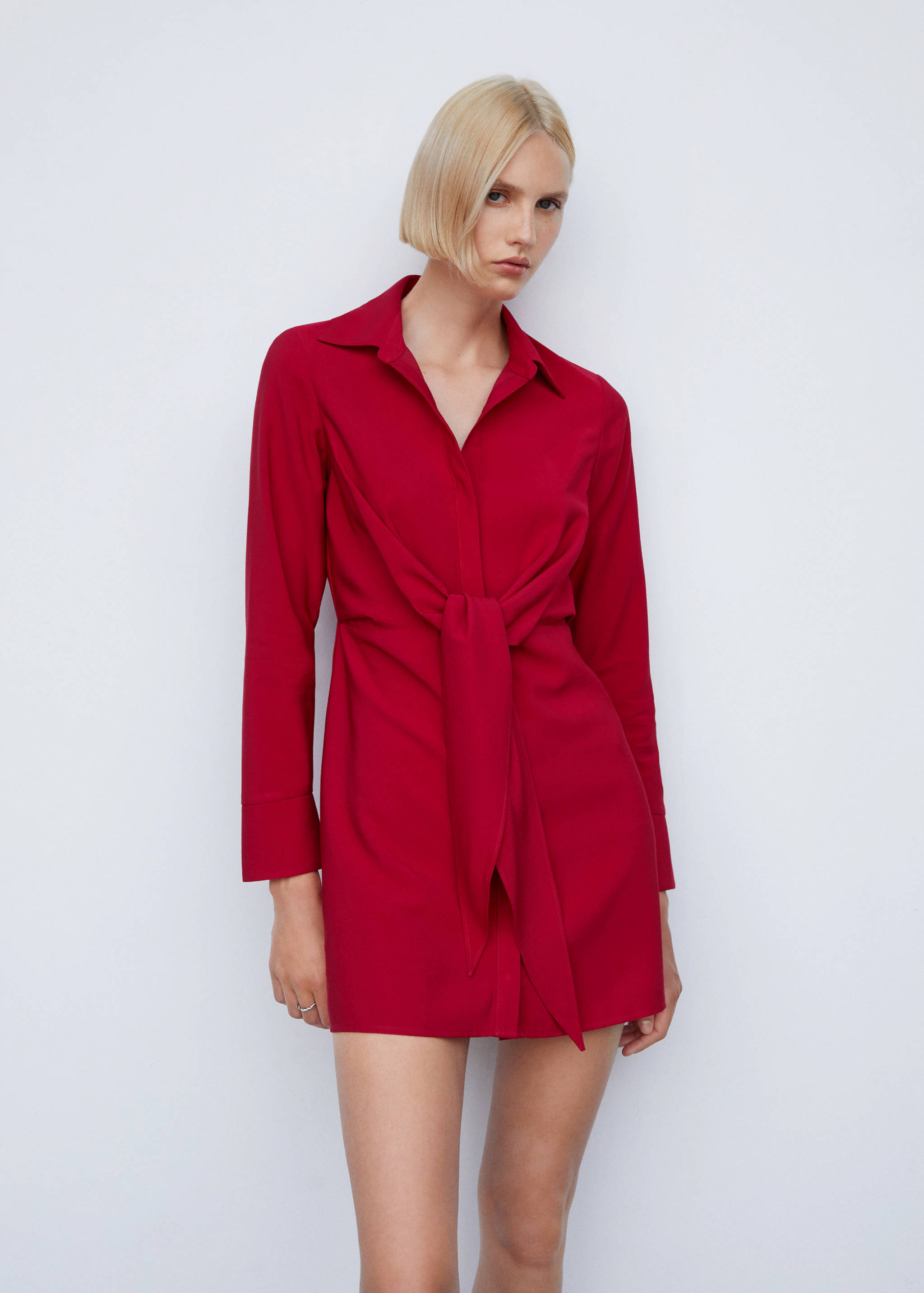 Vestido camisero detalle nudo - Plano medio