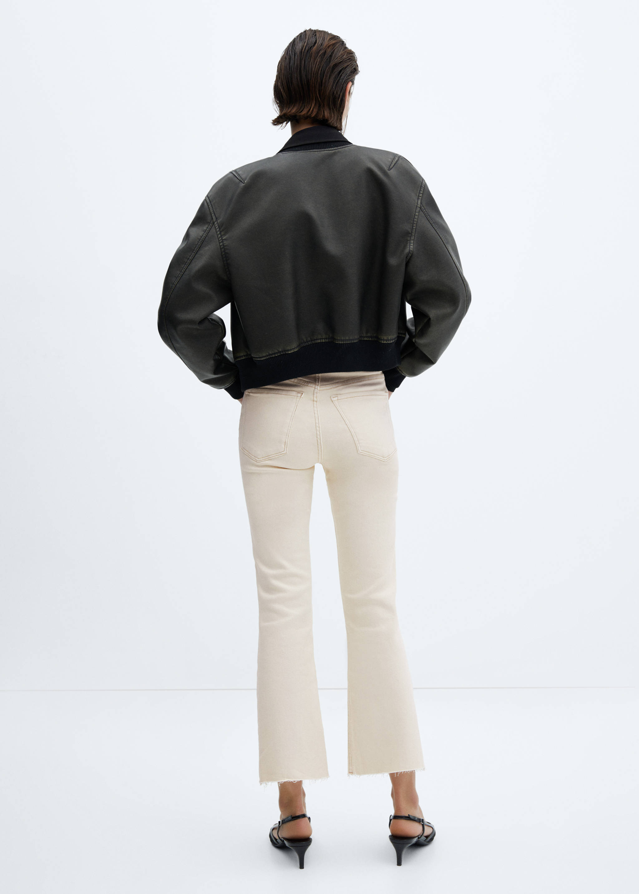 Sienna flared cropped jeans - Reverse of the article