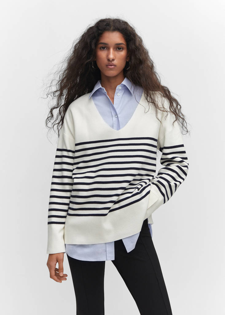 Oversized V-neck sweater — Navy