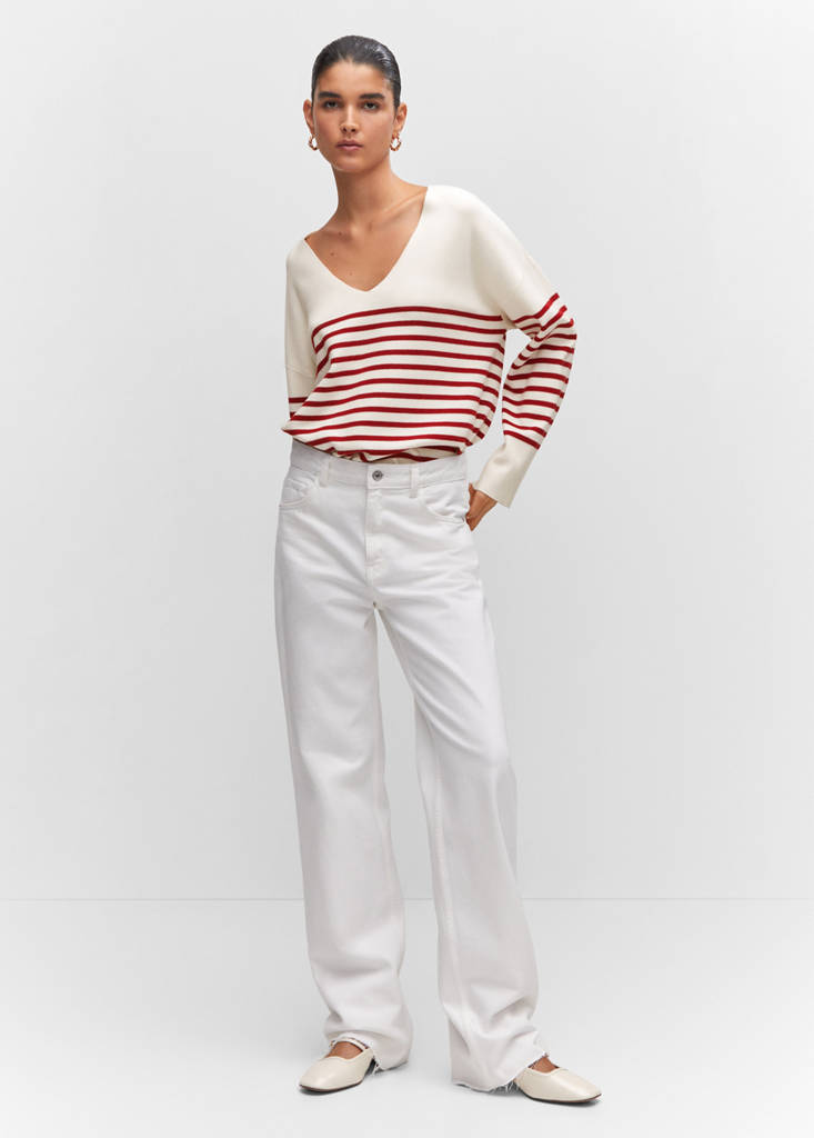 Oversized V-neck sweater — Red