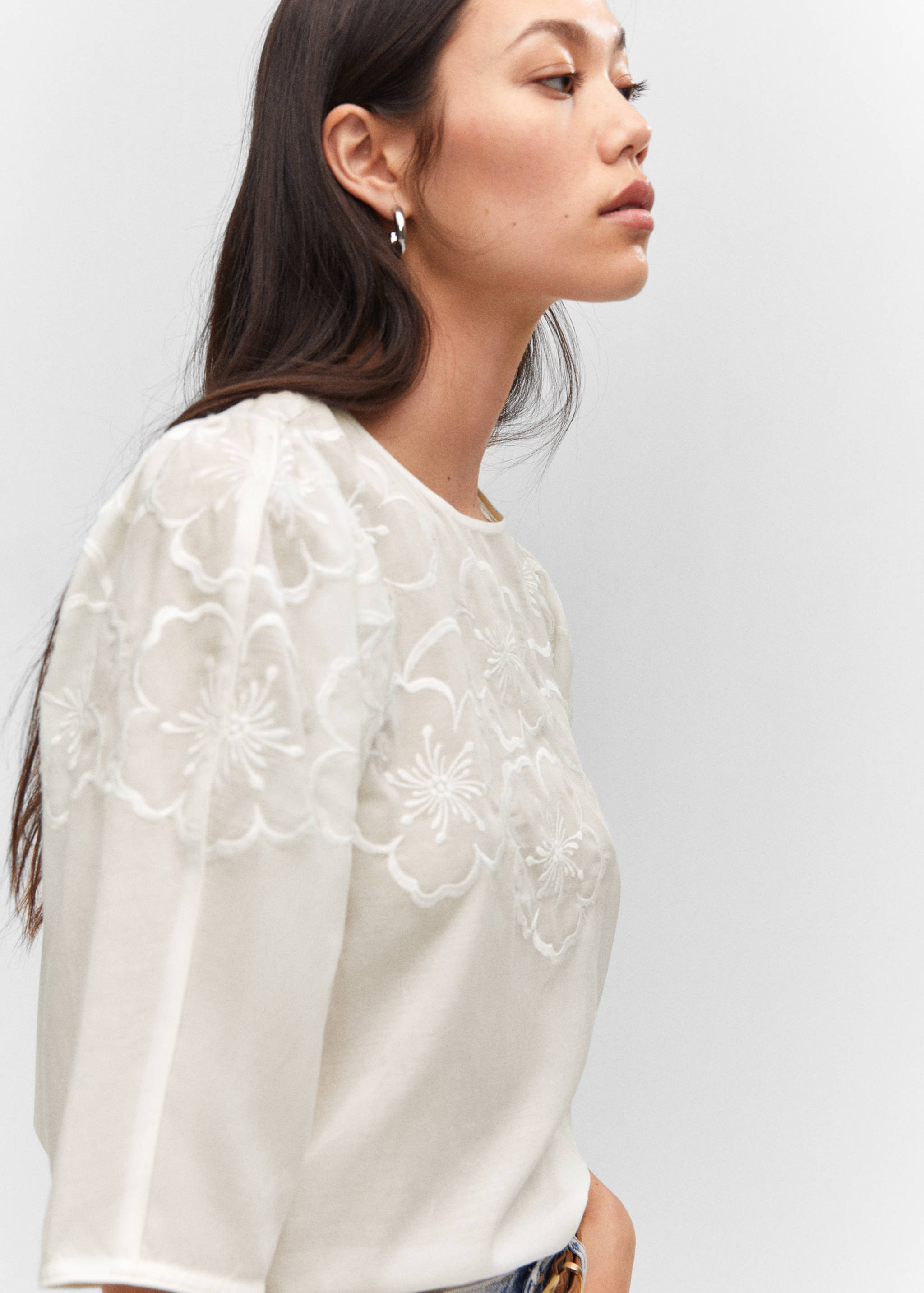 Floral embroidered blouse - Details of the article 1