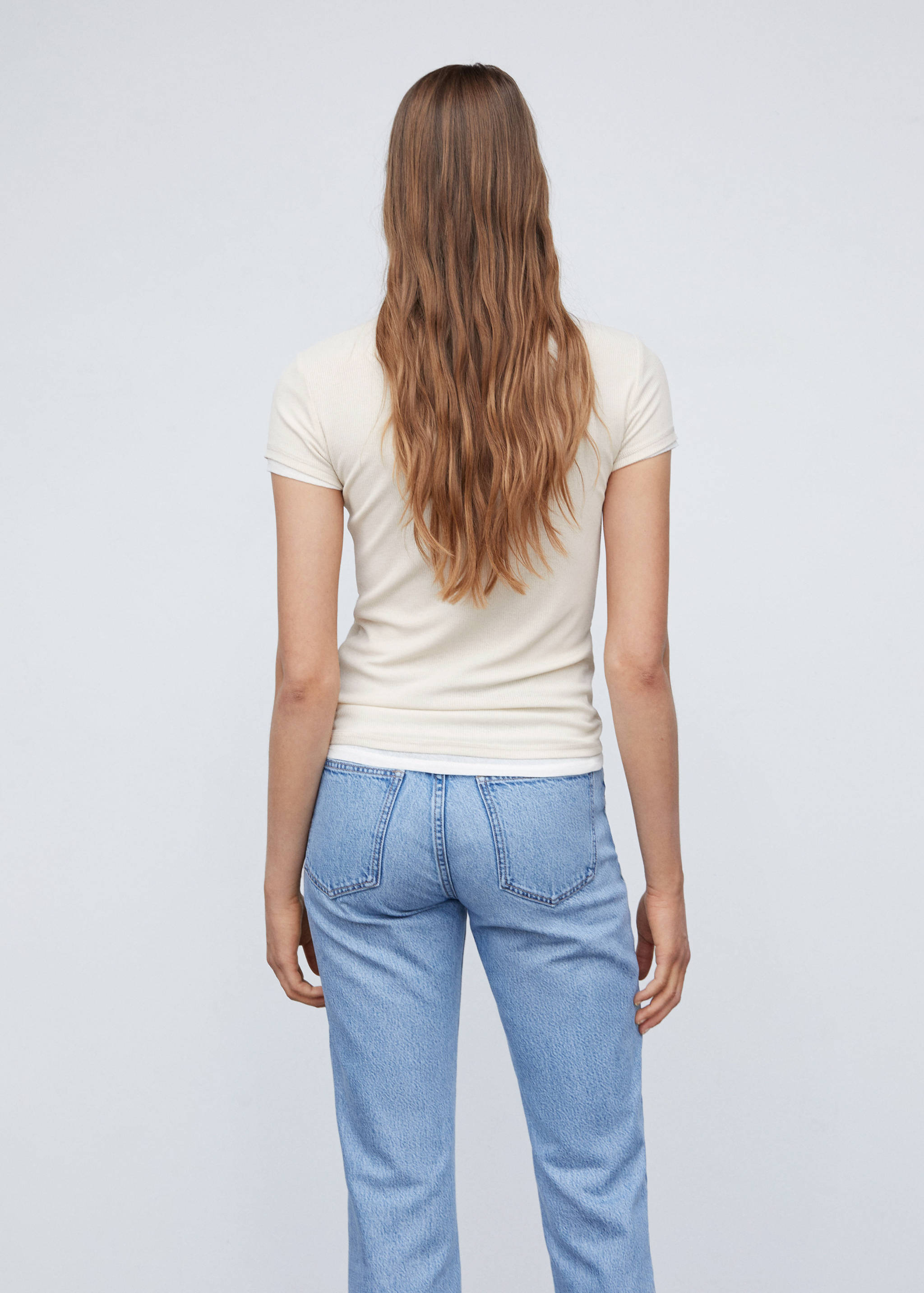 Double-layered T-shirt - Reverse of the article