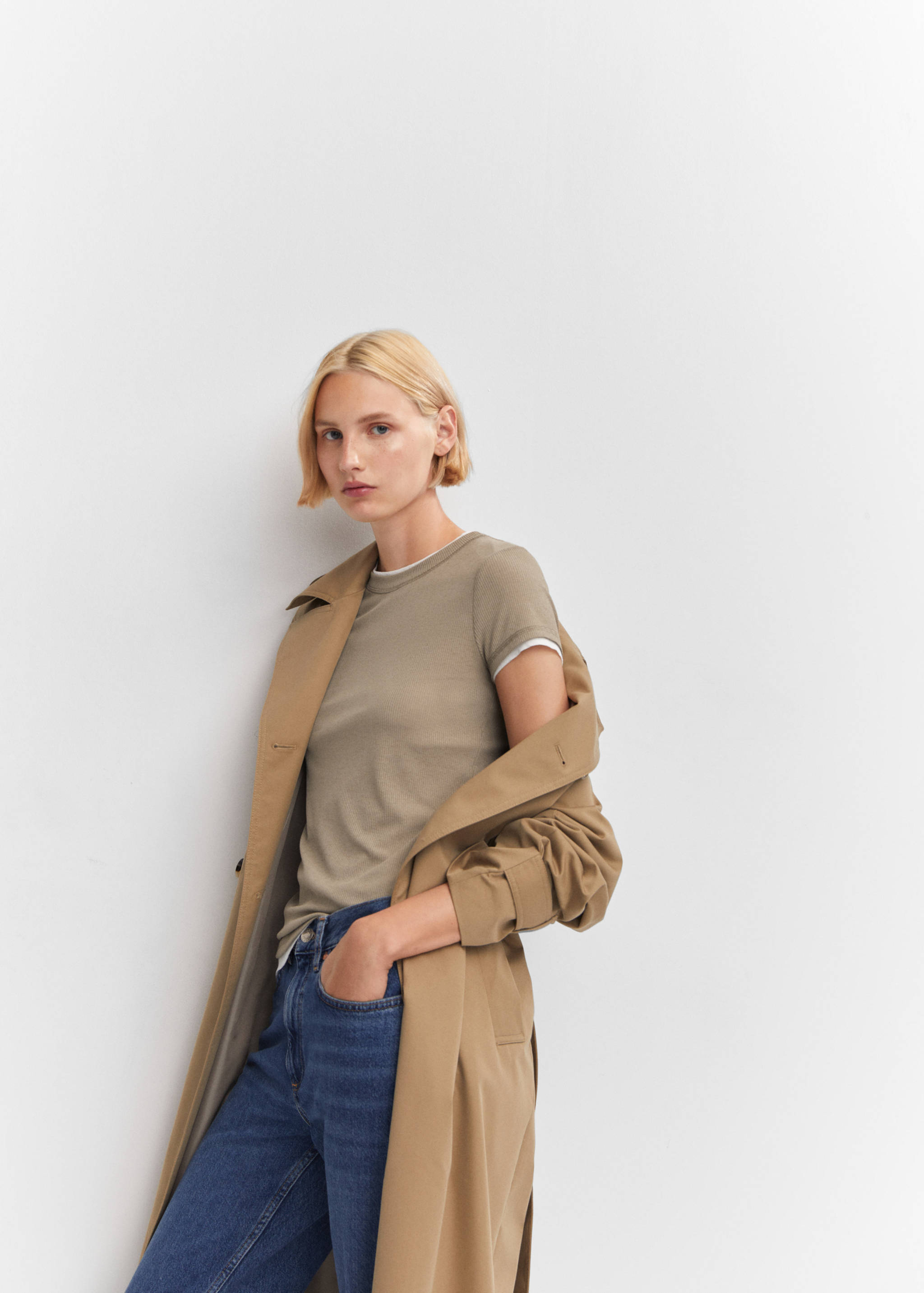 Double-layered T-shirt - Details of the article 2