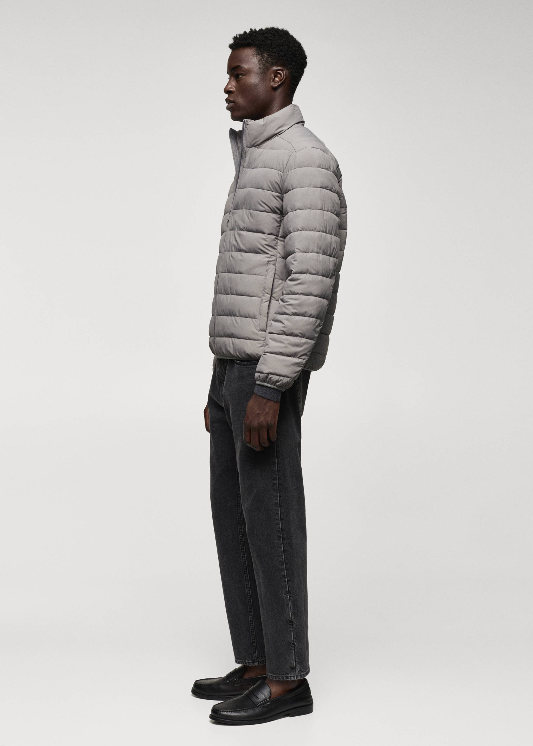 Ultra-lightweight water-repellent quilted anorak - Details of the article 2