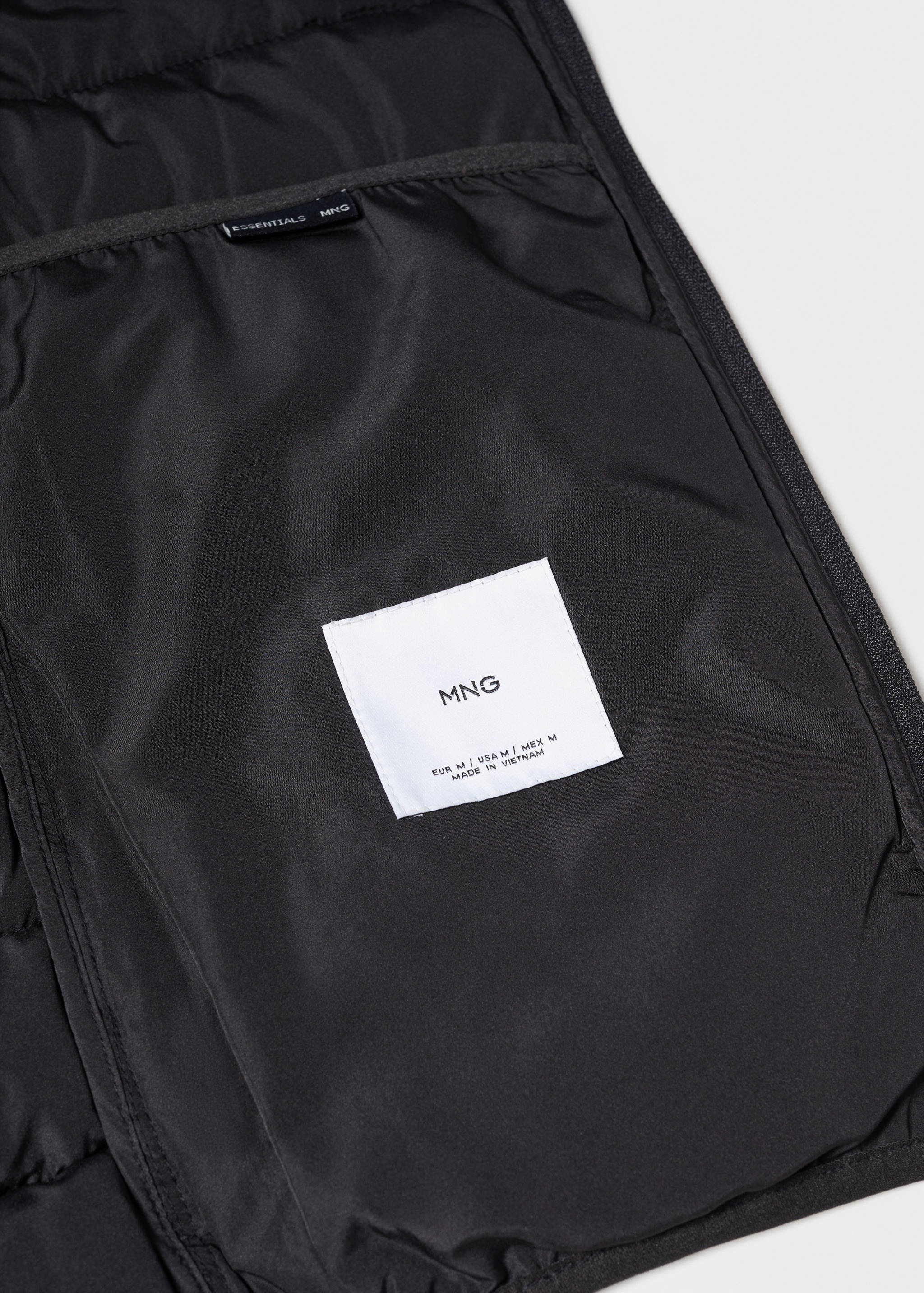 Ultra-lightweight water-repellent quilted anorak - Details of the article 8