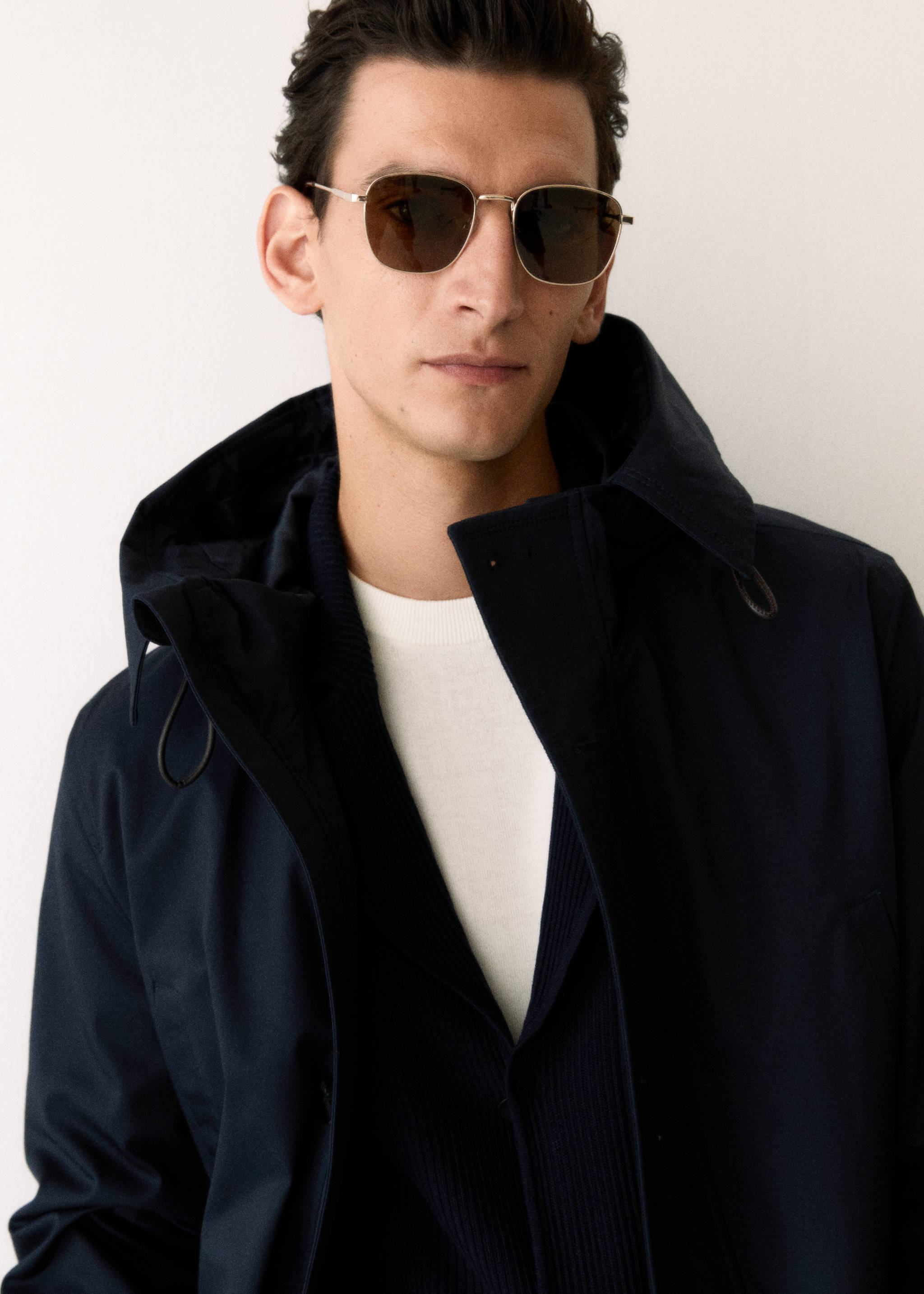 Hooded barn jacket with pocket - Details of the article 7