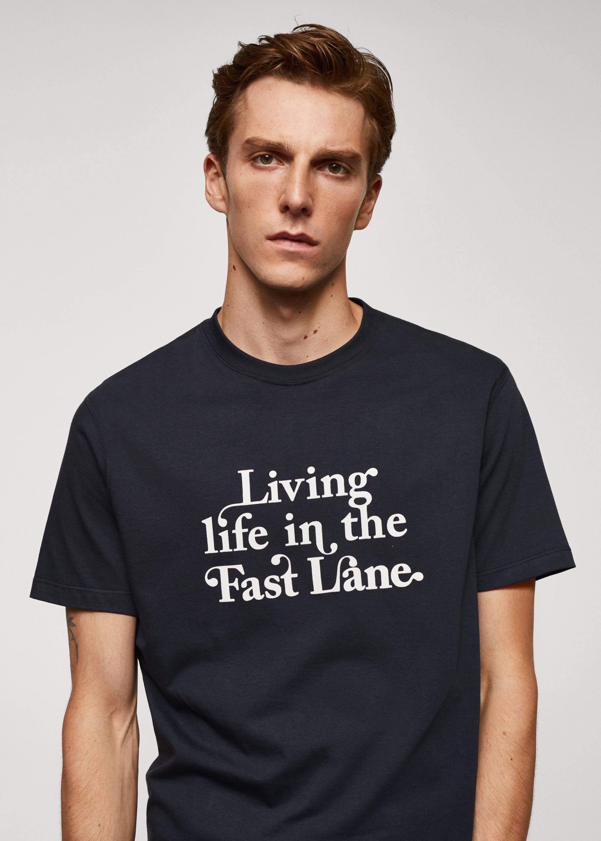 T-shirt de 100% algodão com estampado no peito - Pormenor do artigo 1