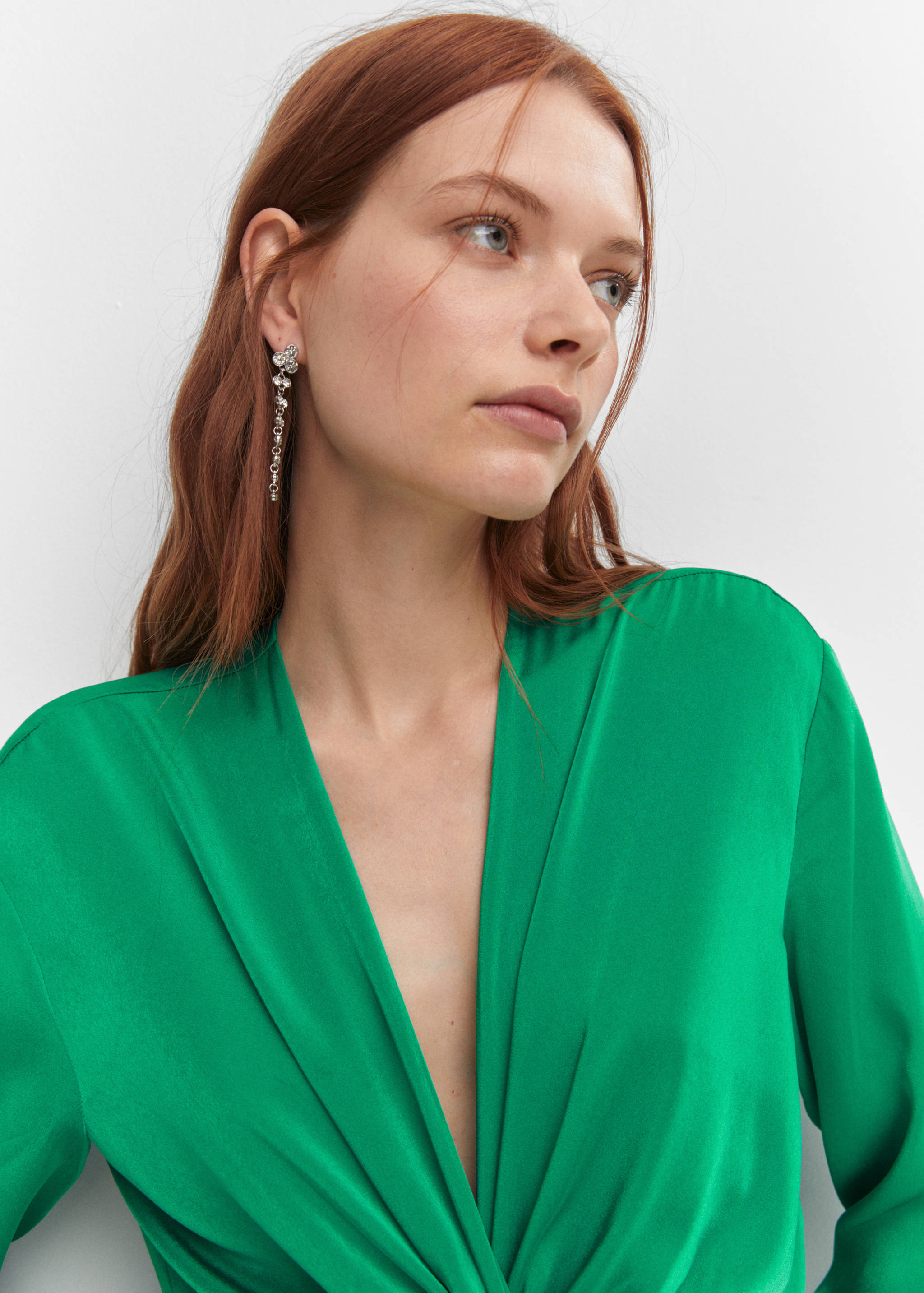 Satin dress with knot - Details of the article 1