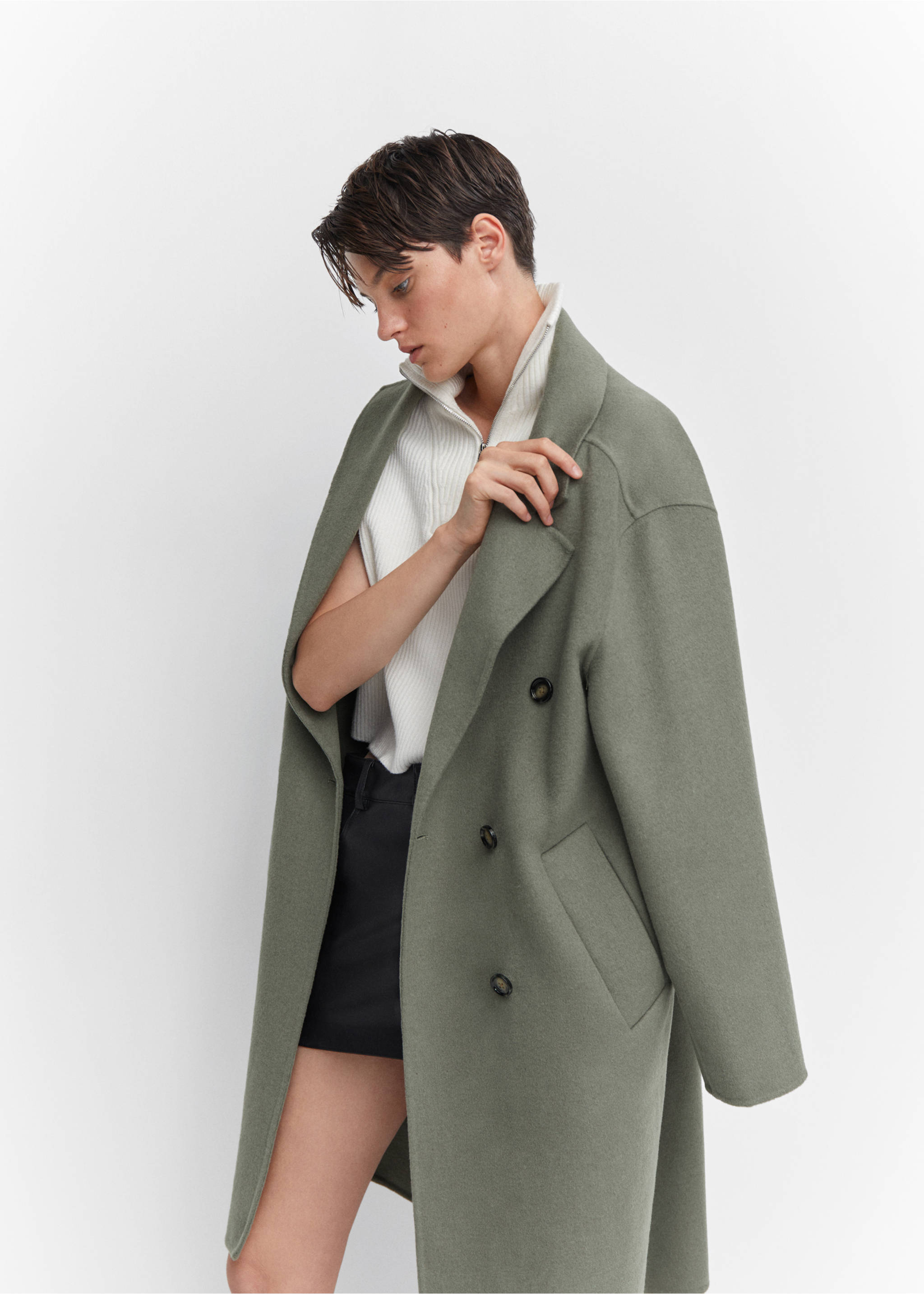 Handmade oversized wool coat - Details of the article 2, Khaki. Ref: 57015139-00.