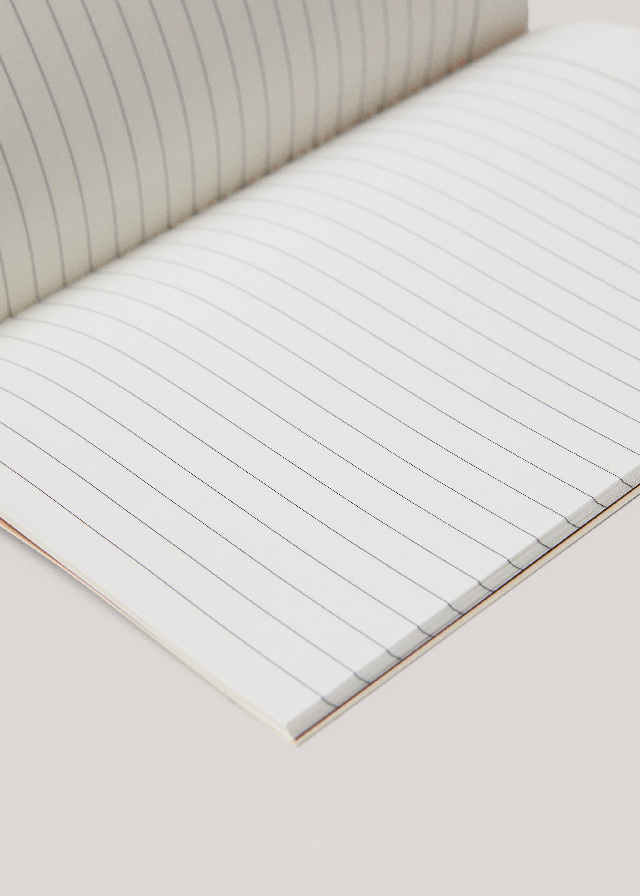 Τετράδιο με γραμμές 21x15εκ - Λεπτομέρεια του προϊόντος 2