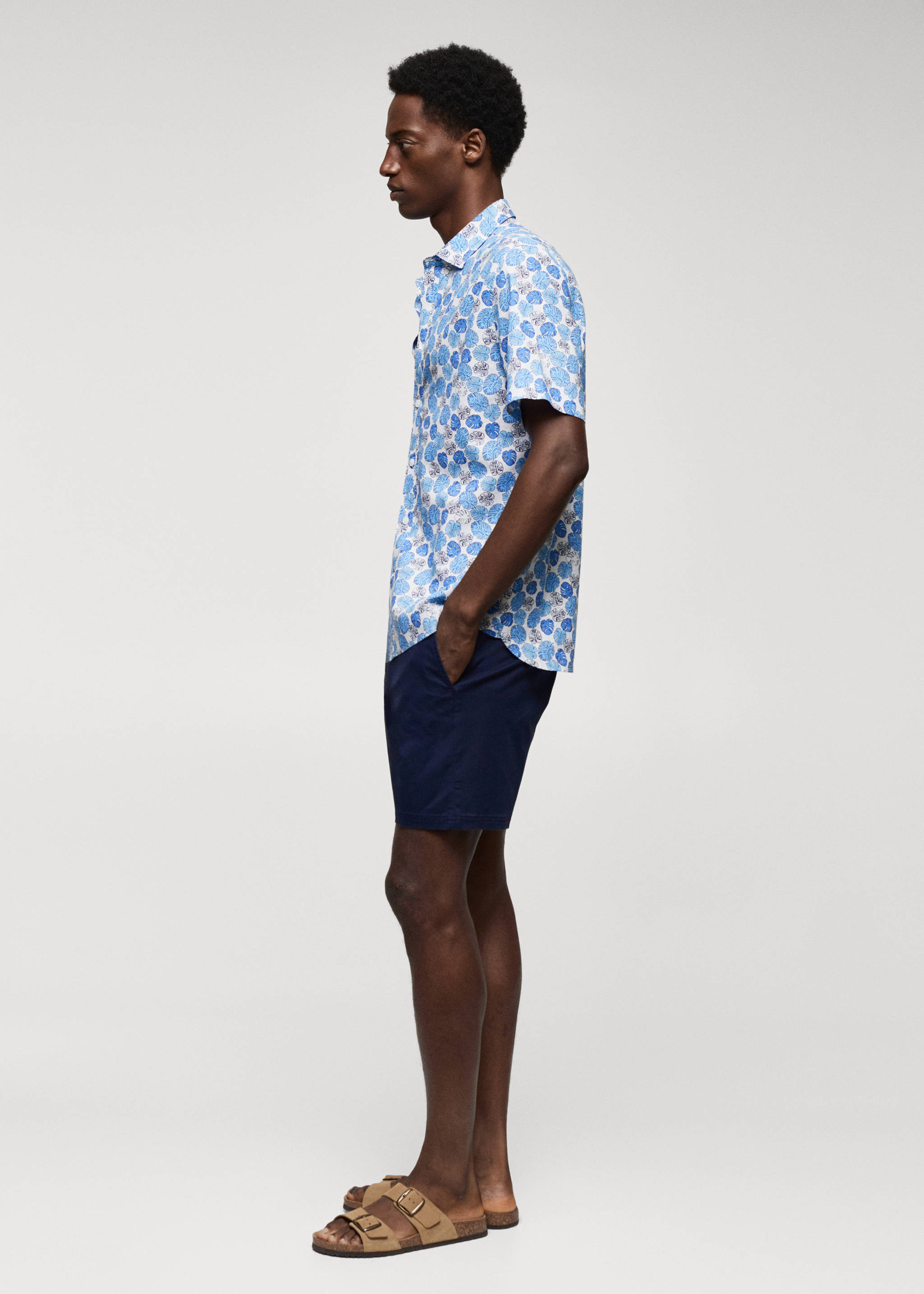 Printed cotton linen shirt - Details of the article 2