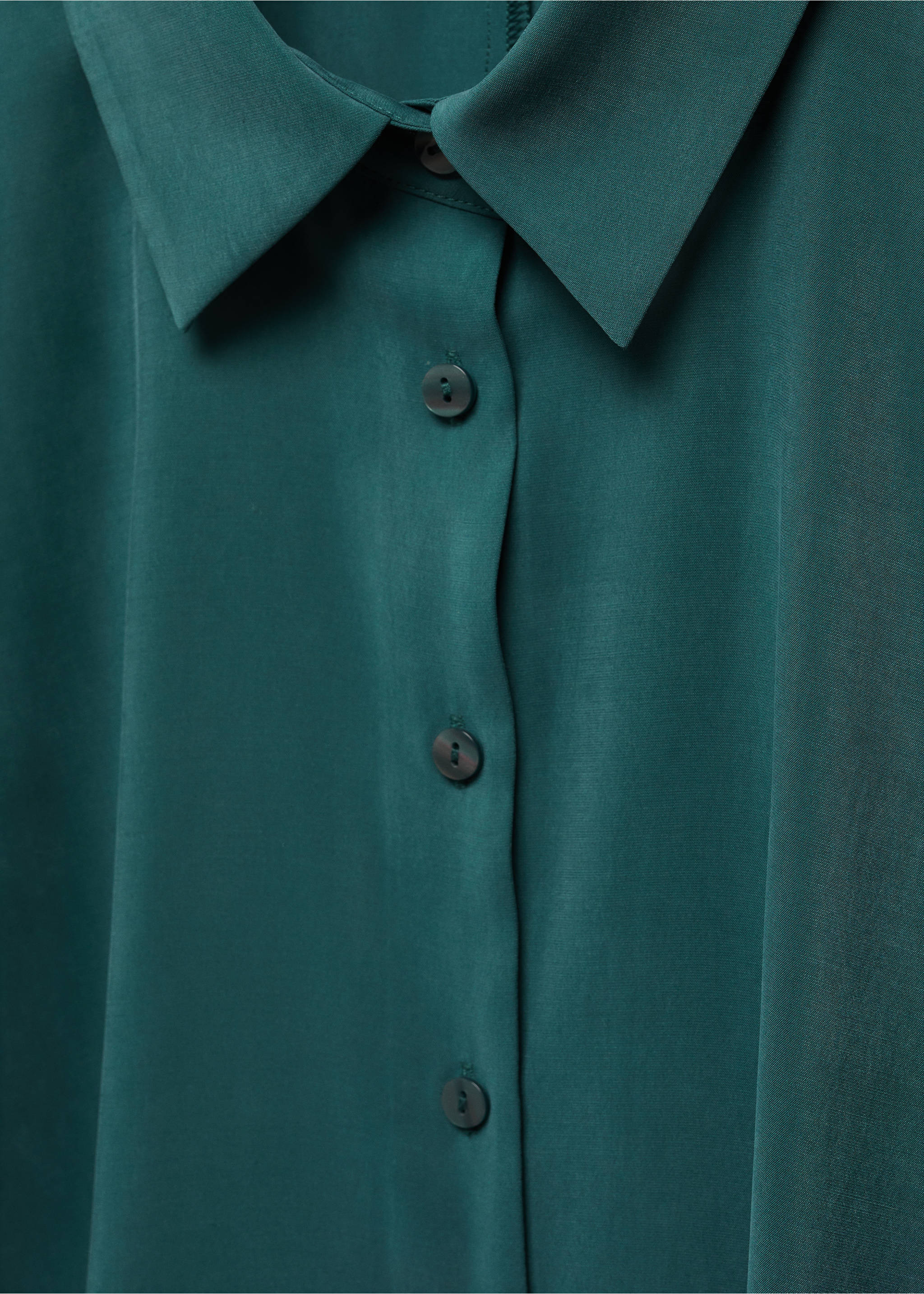 Oversize modal shirt - Details of the article 8, Green. Ref: 57015793-00.
