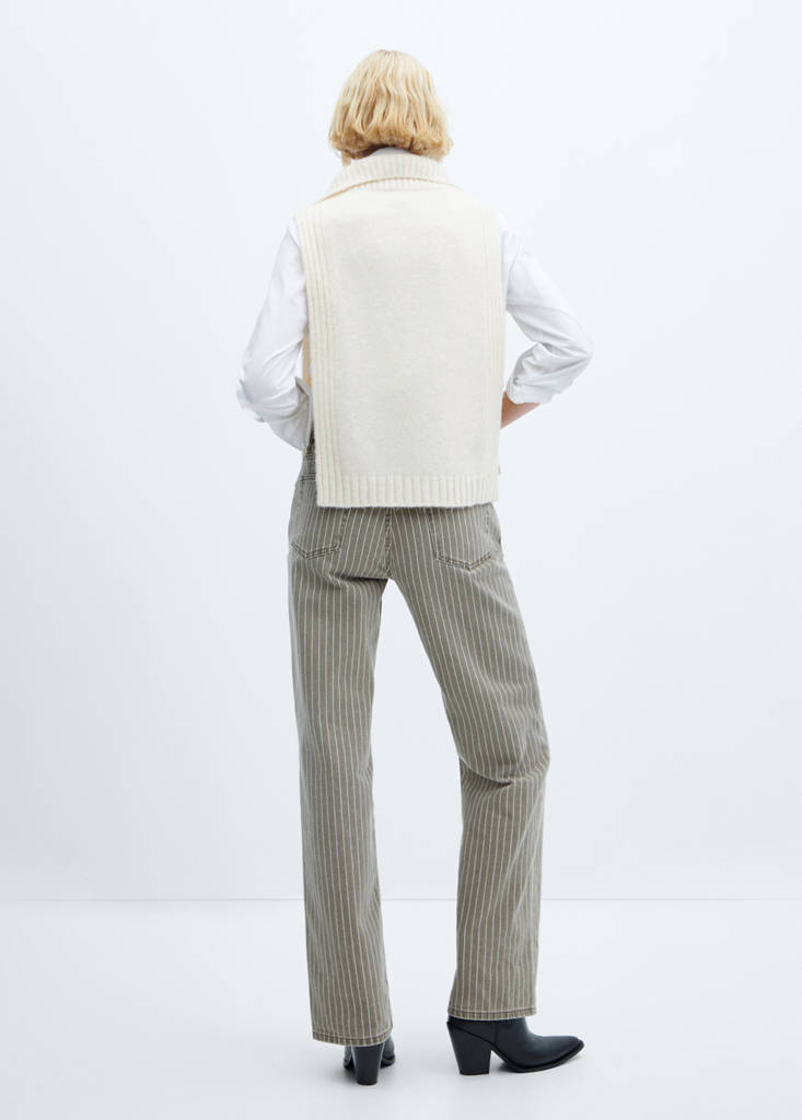 Open-sided gilet with zip neck — Vanilla