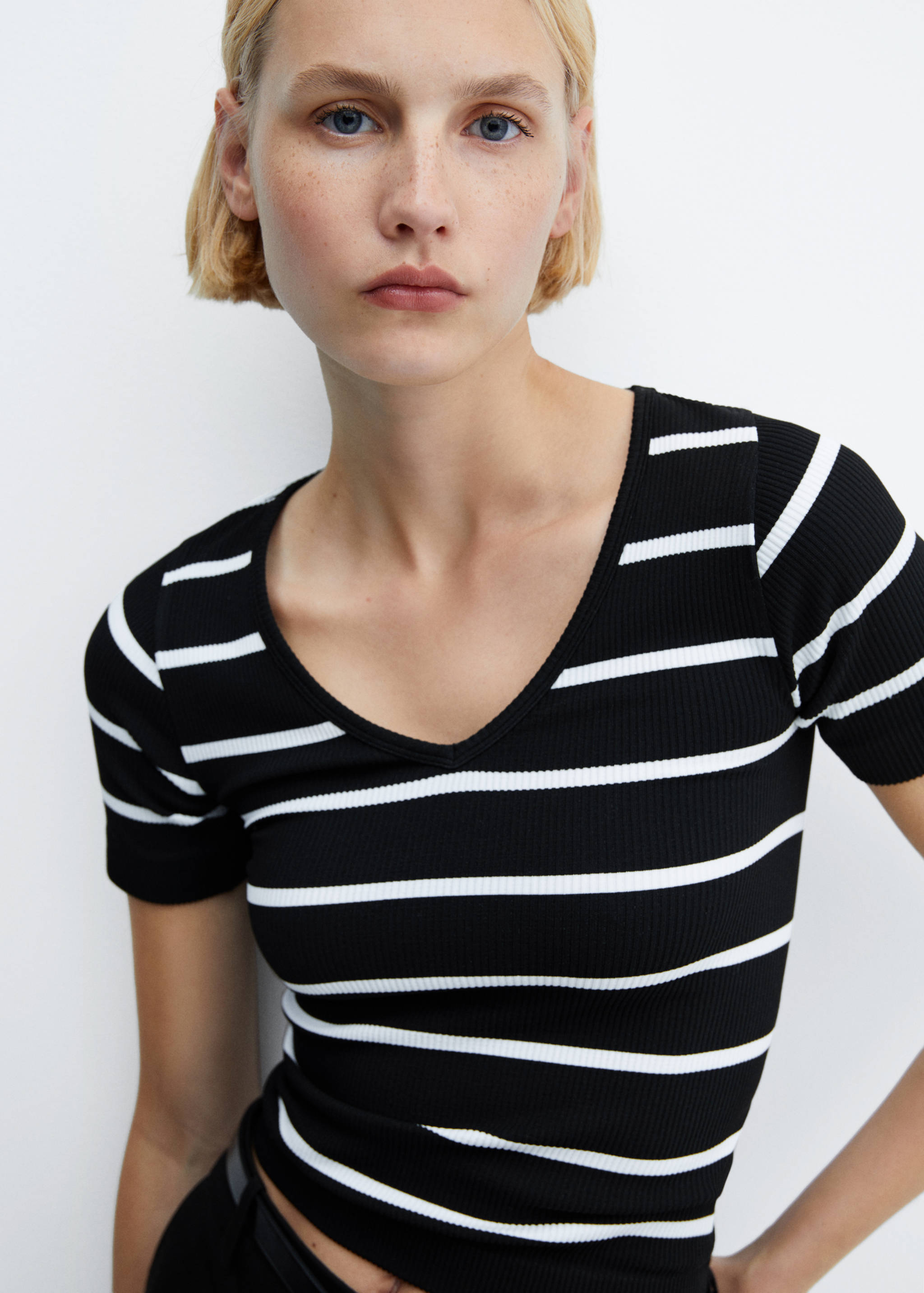 T-shirt sans couture rayures - Détail de l'article 1