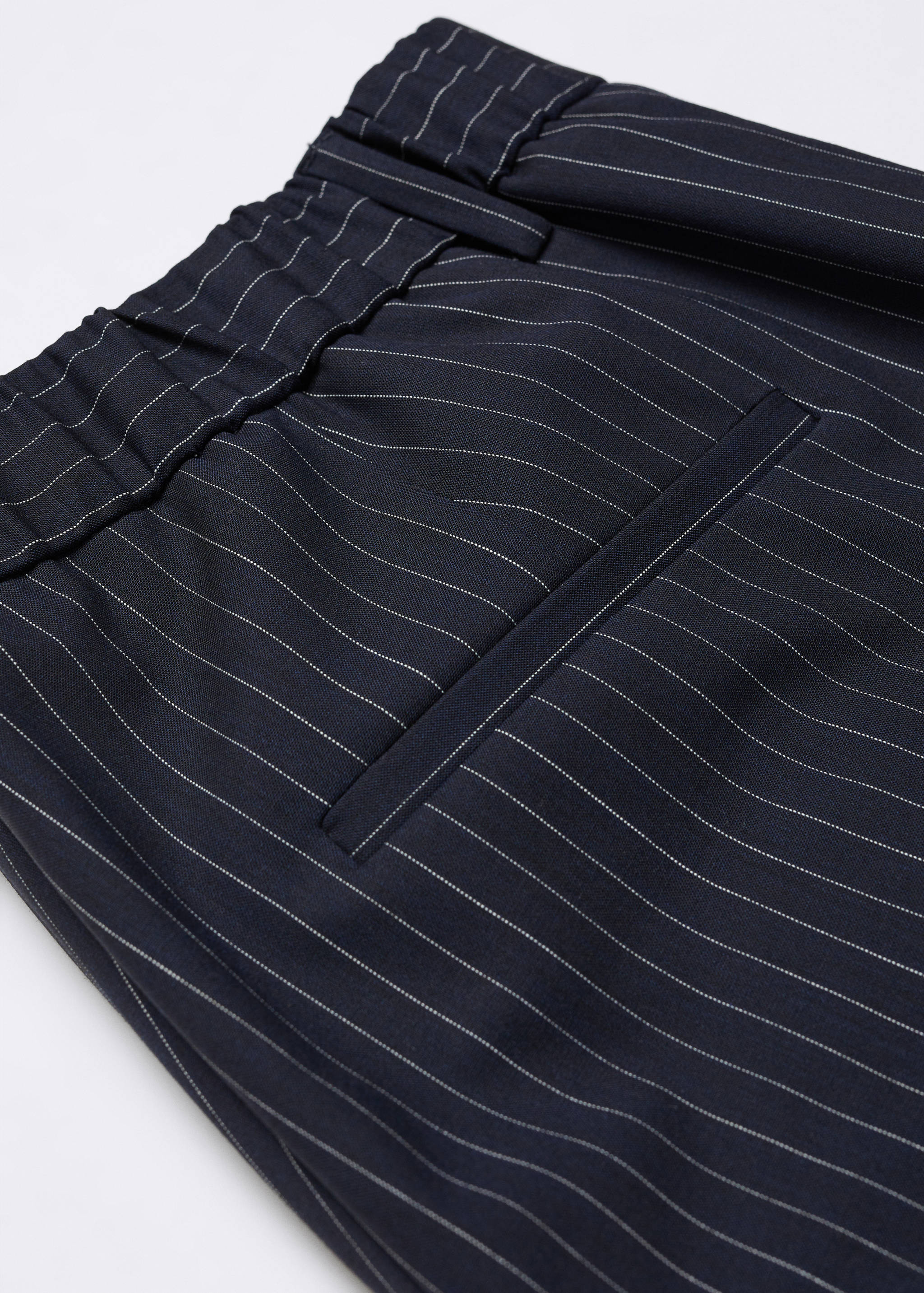 Pantalon en laine à fines rayures - Détail de l'article 8