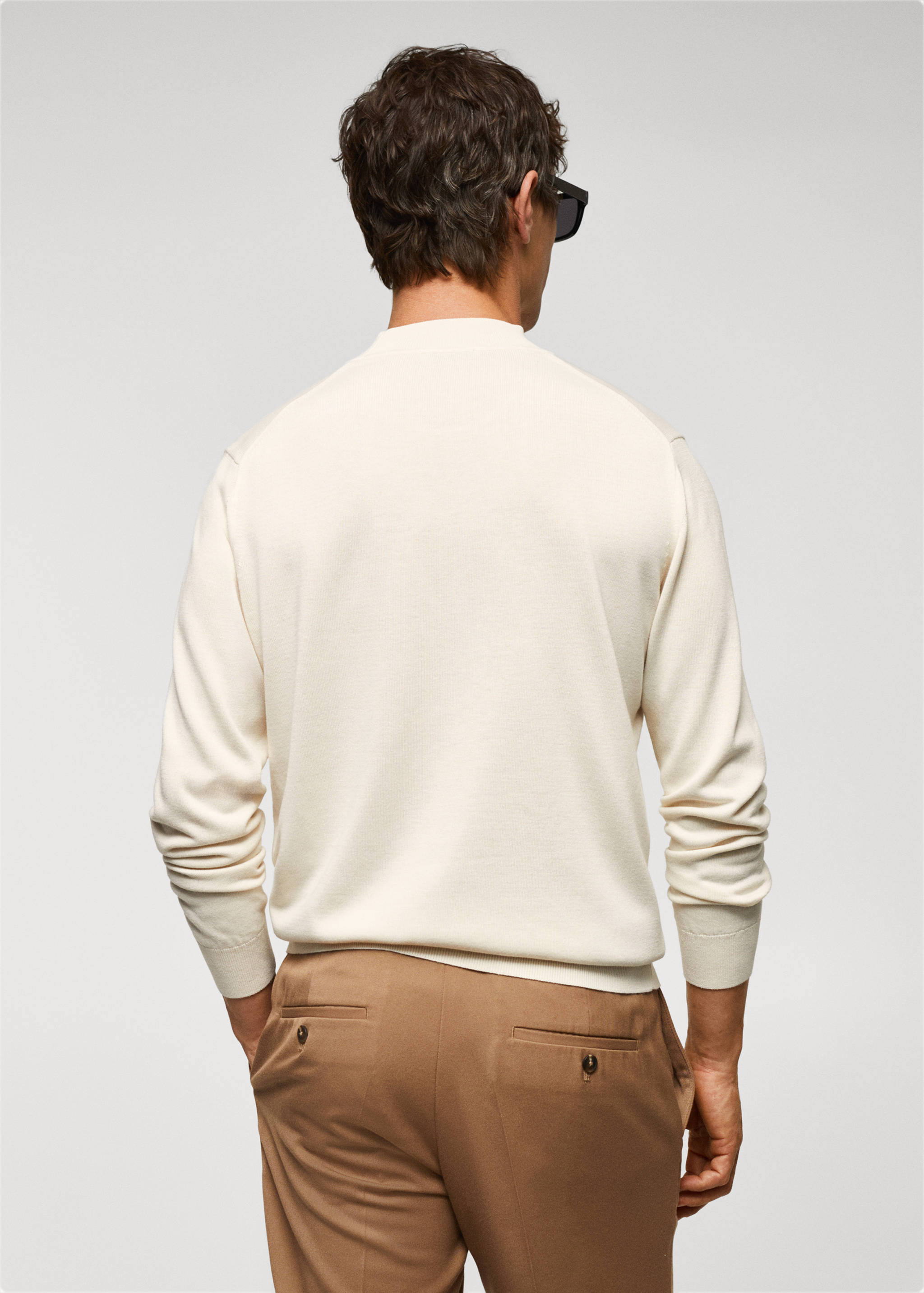 Perkins-neck sweater in recycled fabric - Reverse of the article