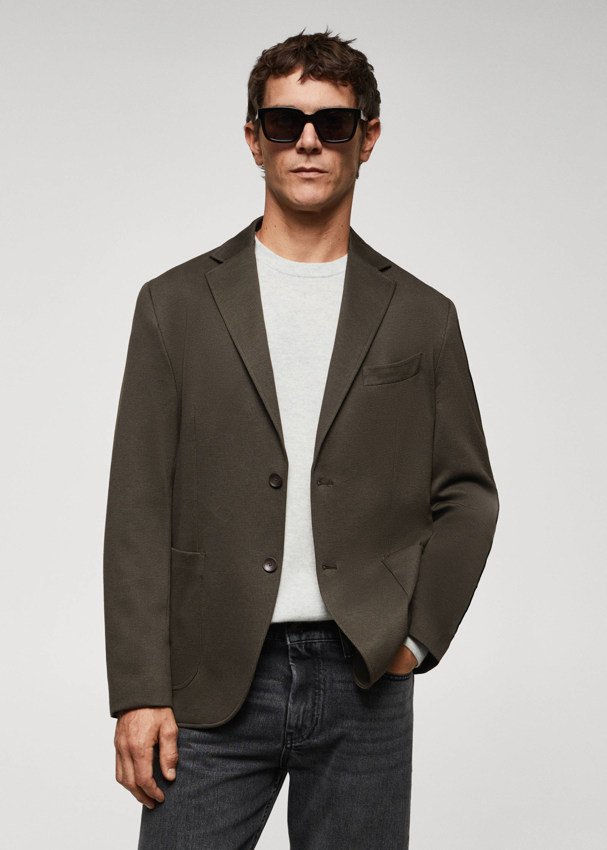 Teksturowana marynarka slim fit - Plan średni