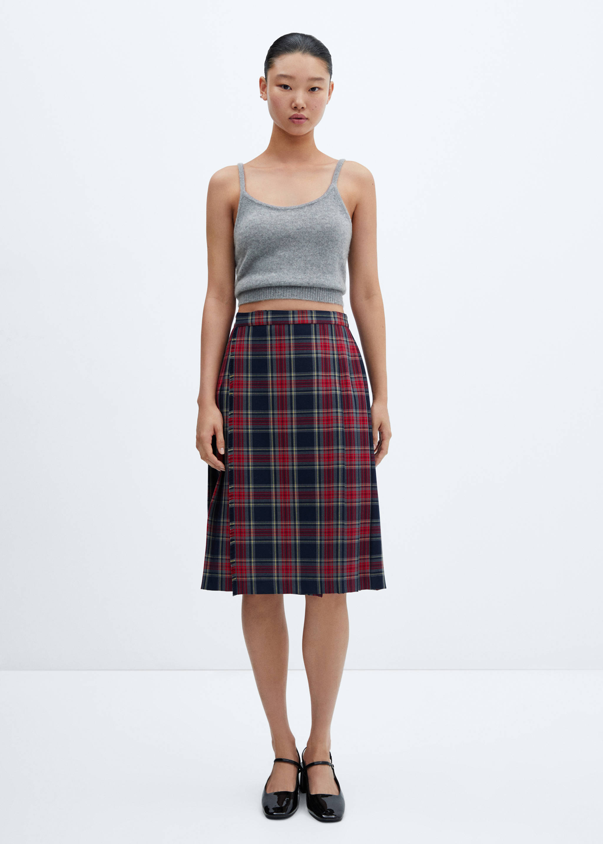 Pleated midi-skirt - General plane