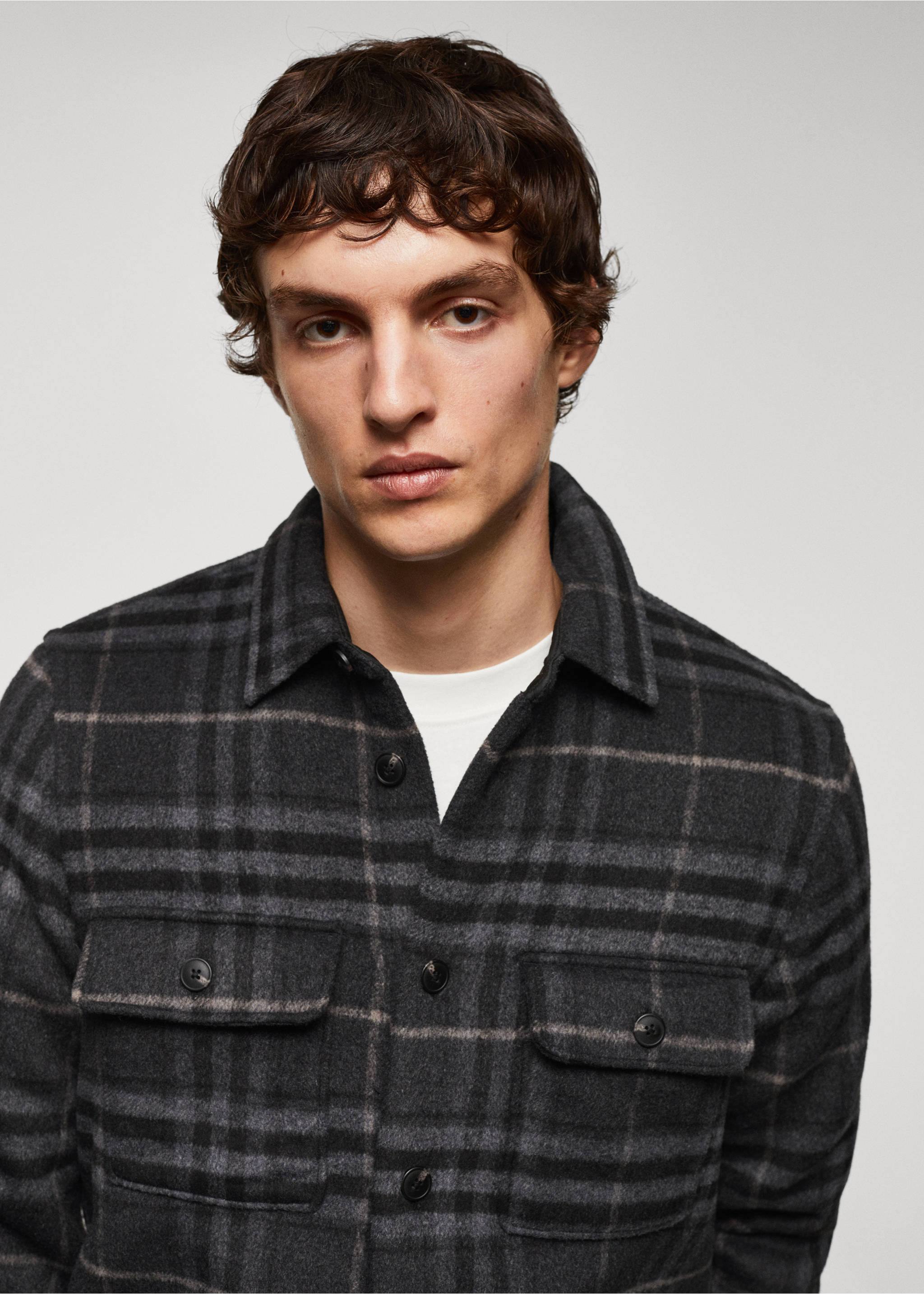 Check wool overshirt - Details of the article 1, Charcoal. Ref: 57017713-00.