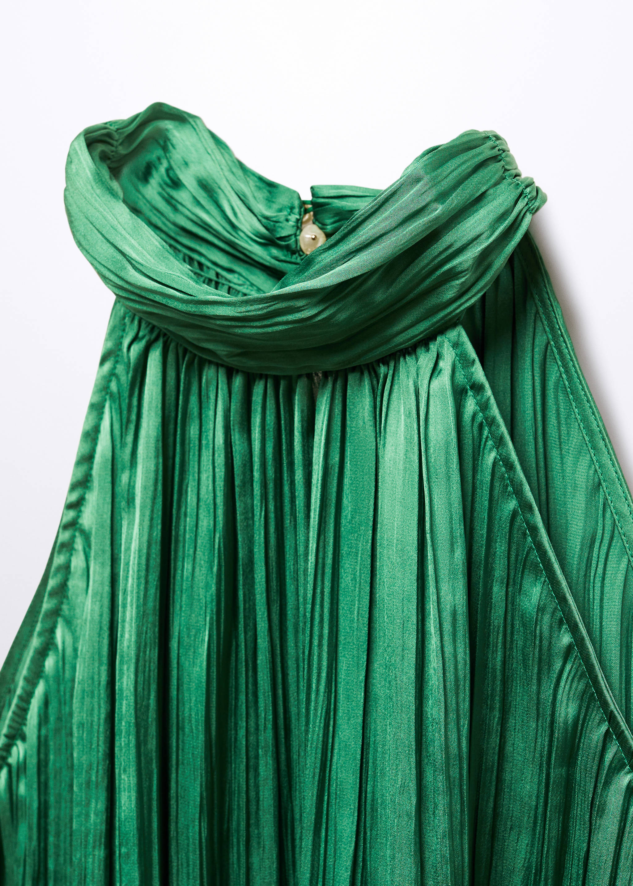 Halter-neck pleated top - Details of the article 8