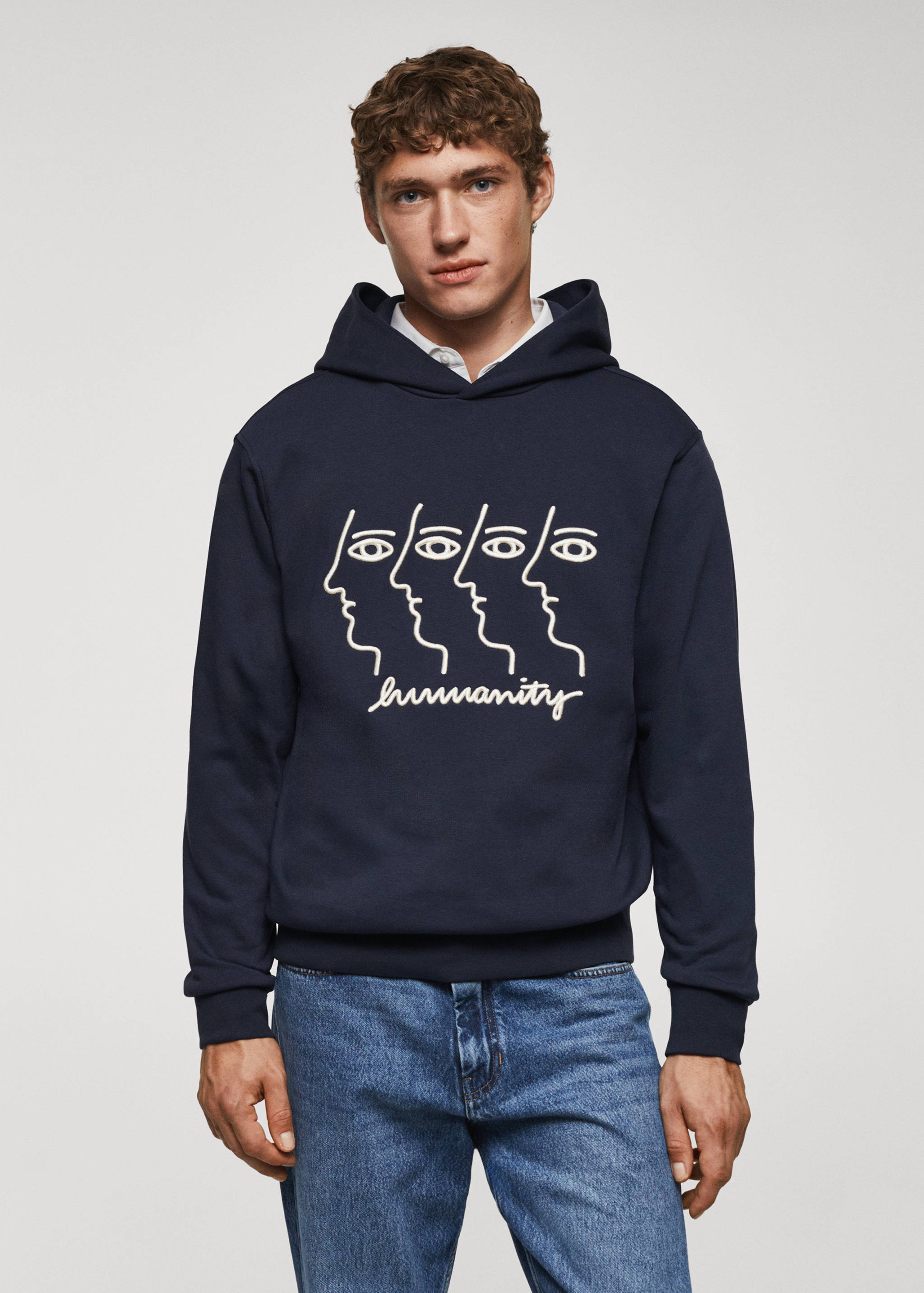 Sweat-shirt capuche broderie - Plan moyen