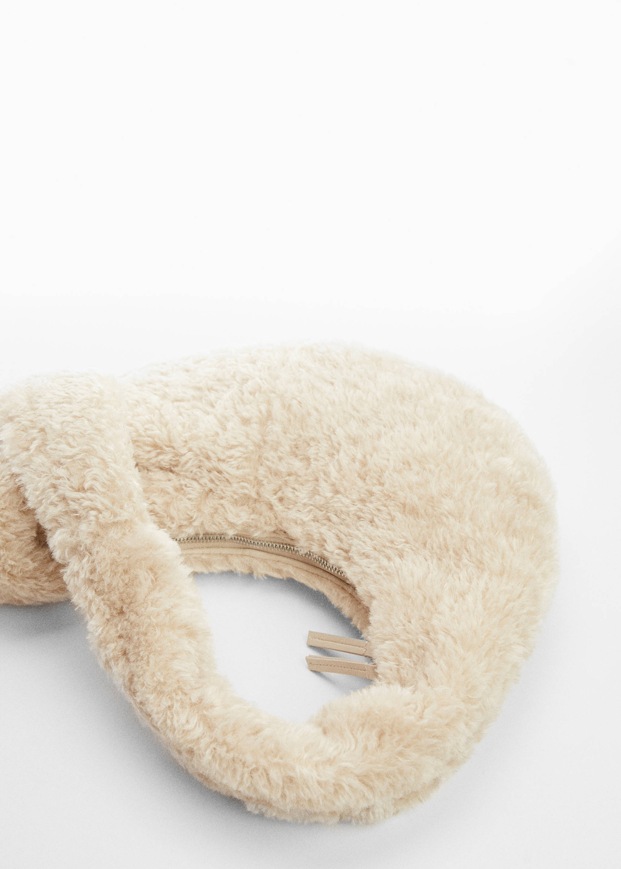 Fur-effect shoulder bag - Details of the article 1