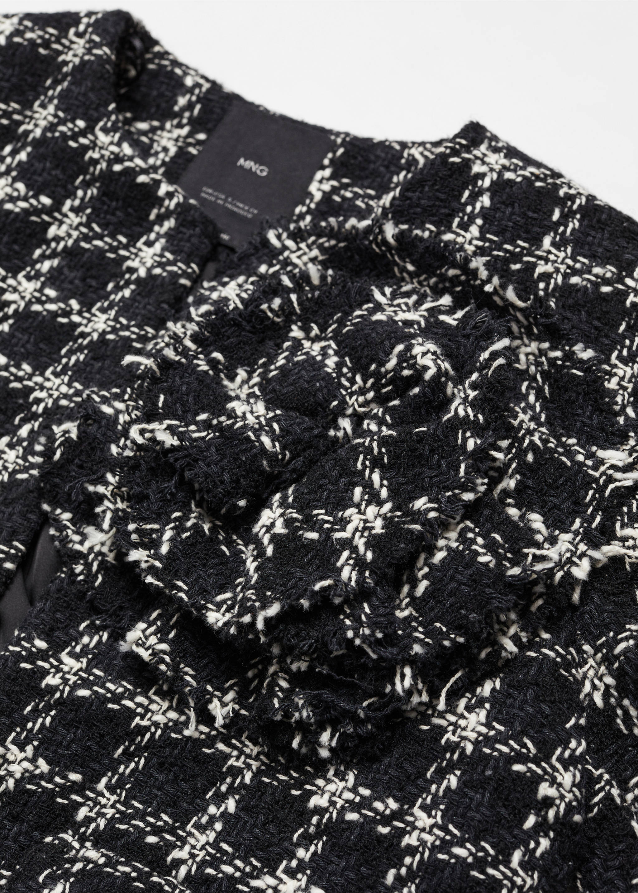 Chaqueta tweed maxi flor - Detalle del artículo 8, Negro. Ref: 57018279-00.