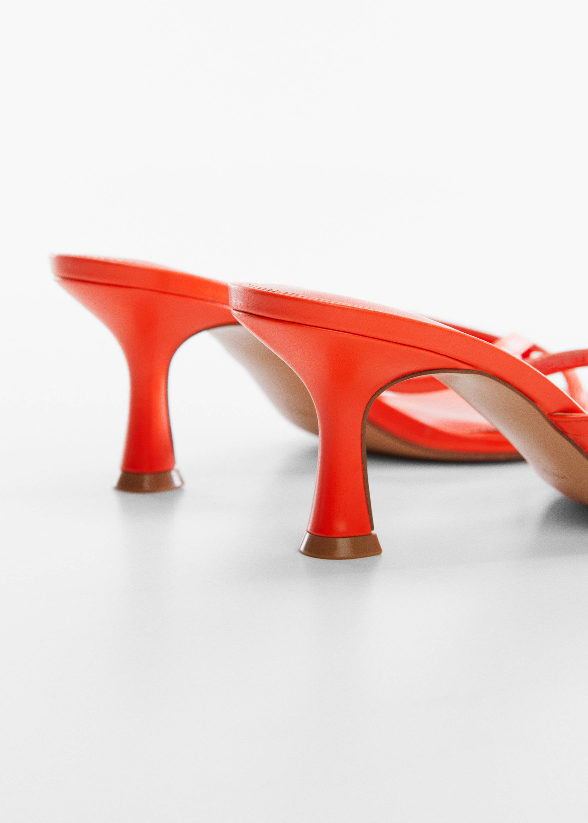 Sandalias tiras tacón - Detalle del artículo 2