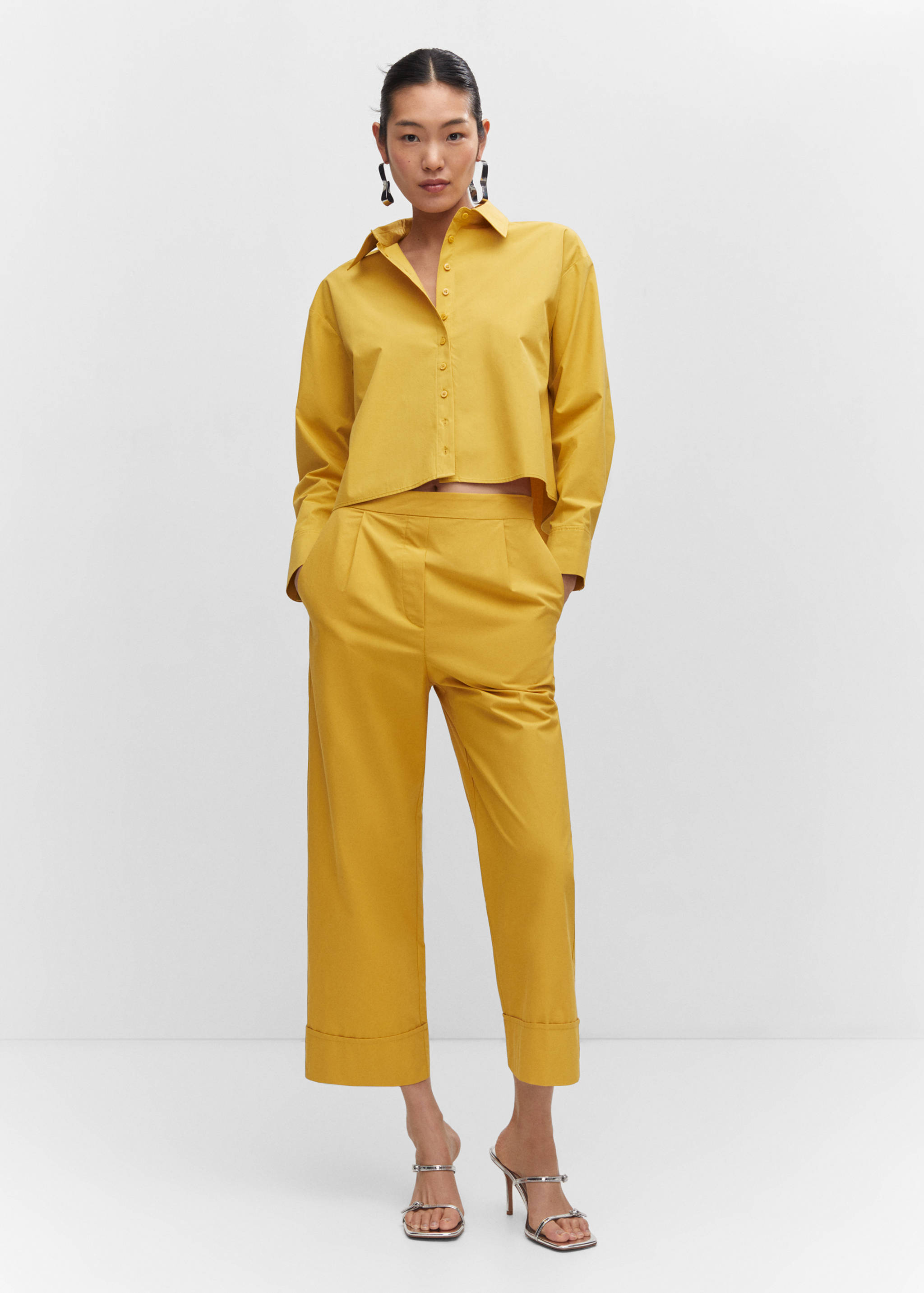 Pantalón culotte pinzas - Plano general