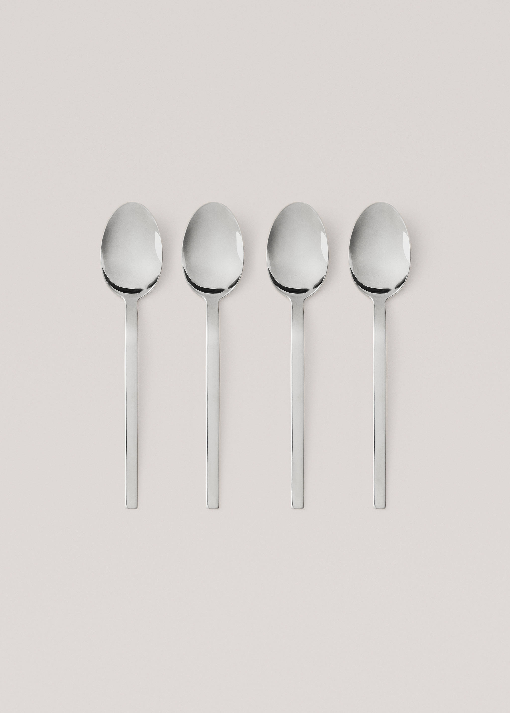 Pack 4 cucharas de postre 100% acero - Artículo sin modelo