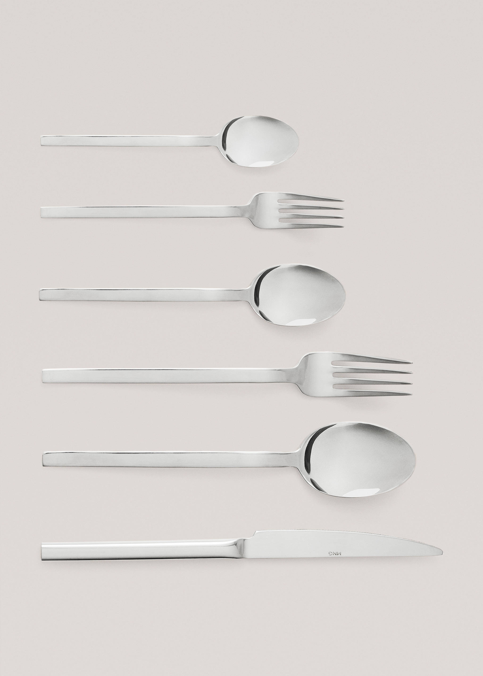 Pack 4 cucharas de postre 100% acero - Detalle del artículo 3