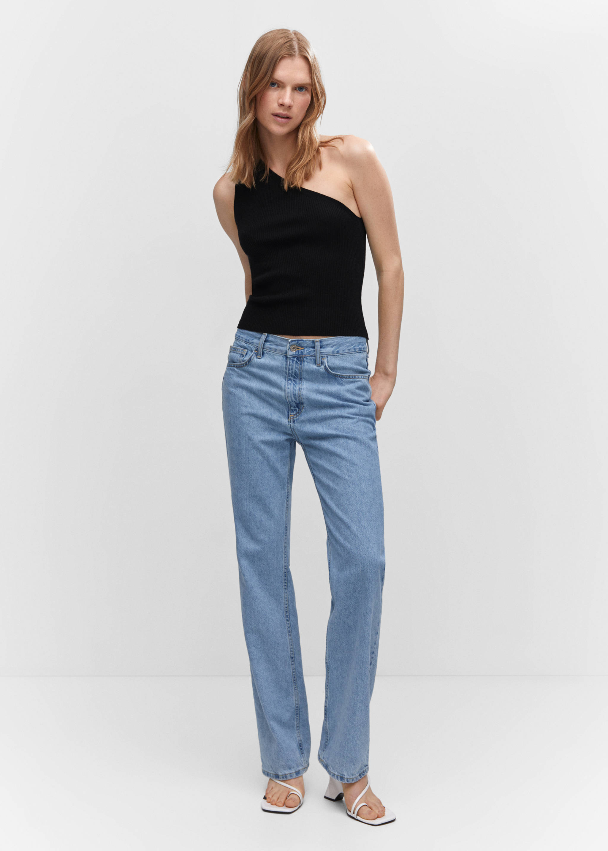 Asymmetrical-neck knitted top - General plane