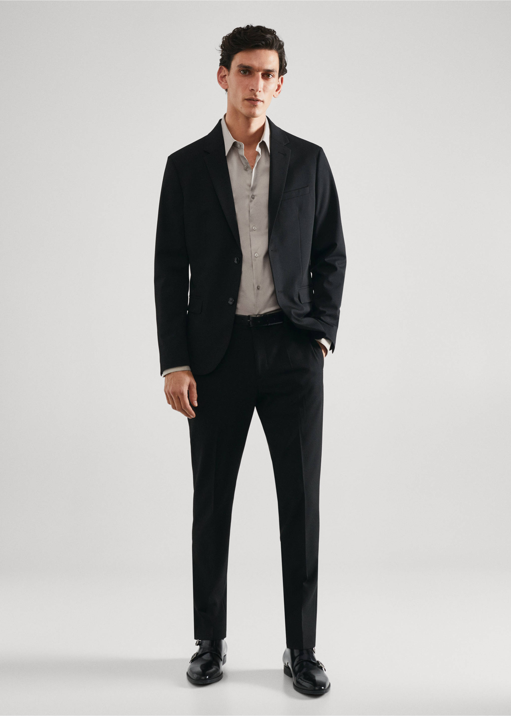 Костюмная рубашка super slim fit из поплина - Общий план, Бежевый. Ref: 57020655-00.