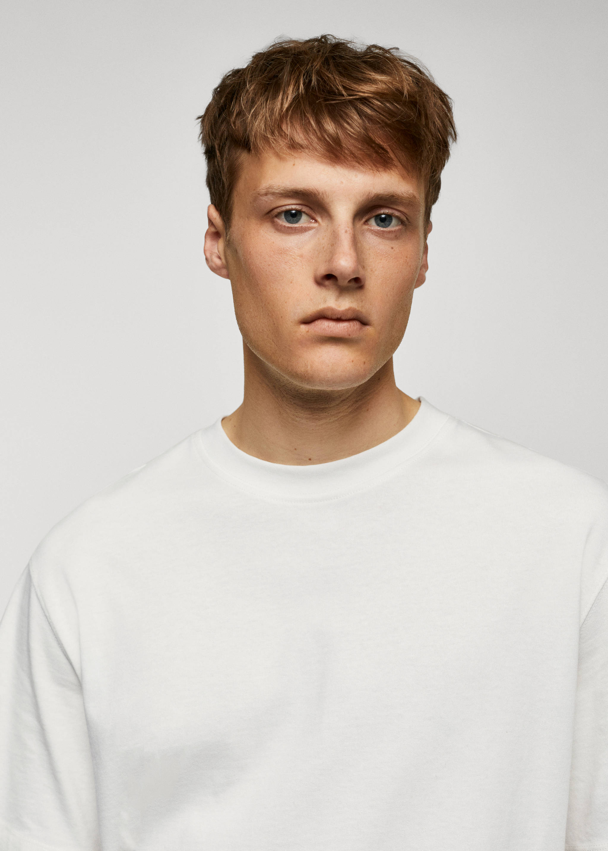 Basic 100% cotton relaxed-fit t-shirt - Details of the article 1