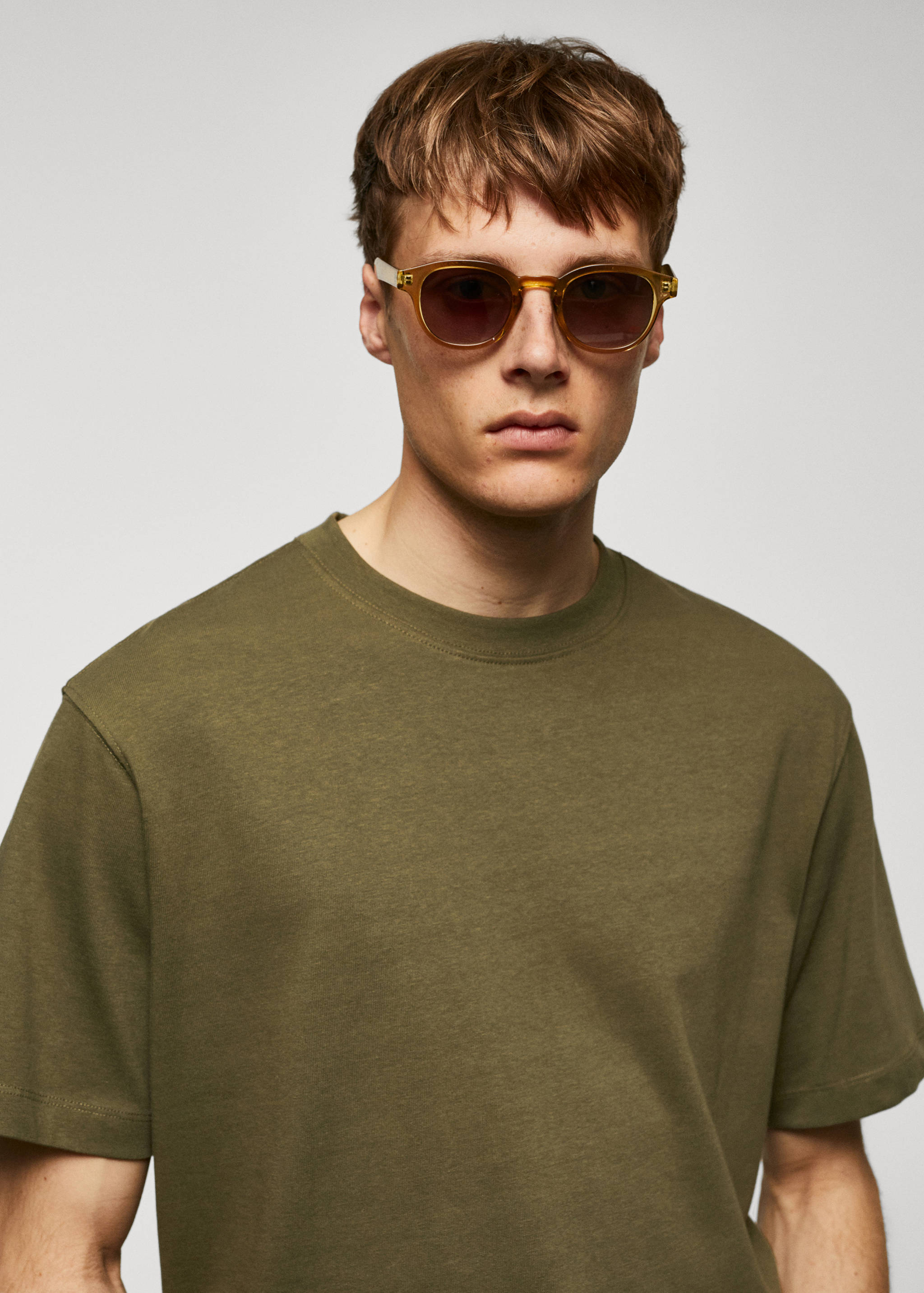 Basic 100% cotton relaxed-fit t-shirt - Details of the article 1