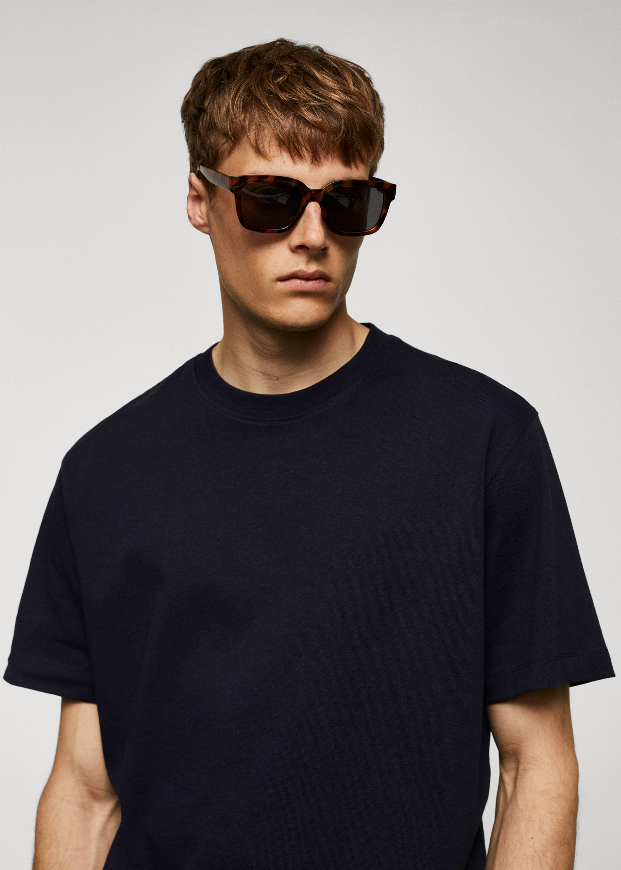 Basic 100% cotton relaxed-fit t-shirt - Details of the article 1