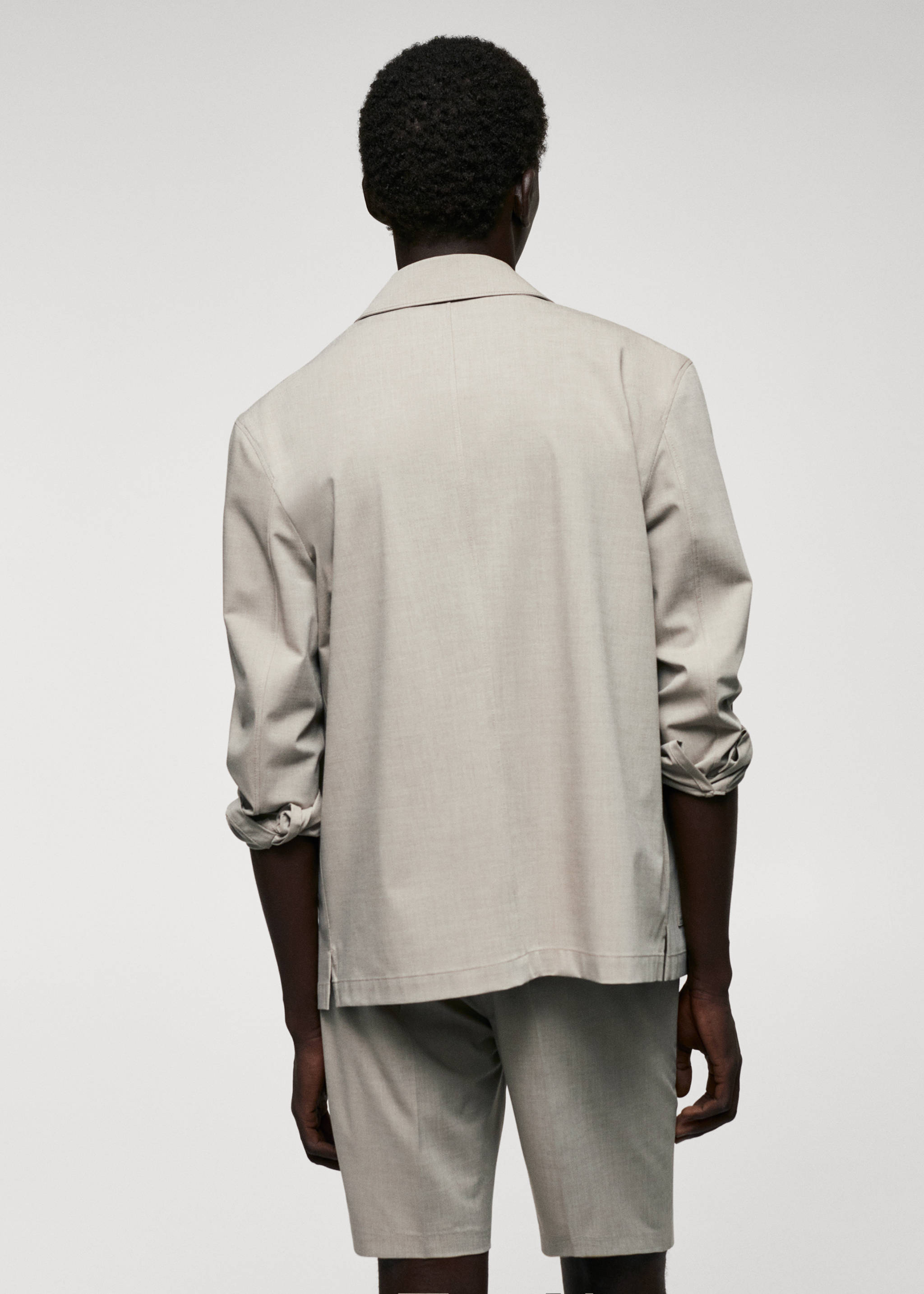 Lightweight pocket jacket - Reverse of the article