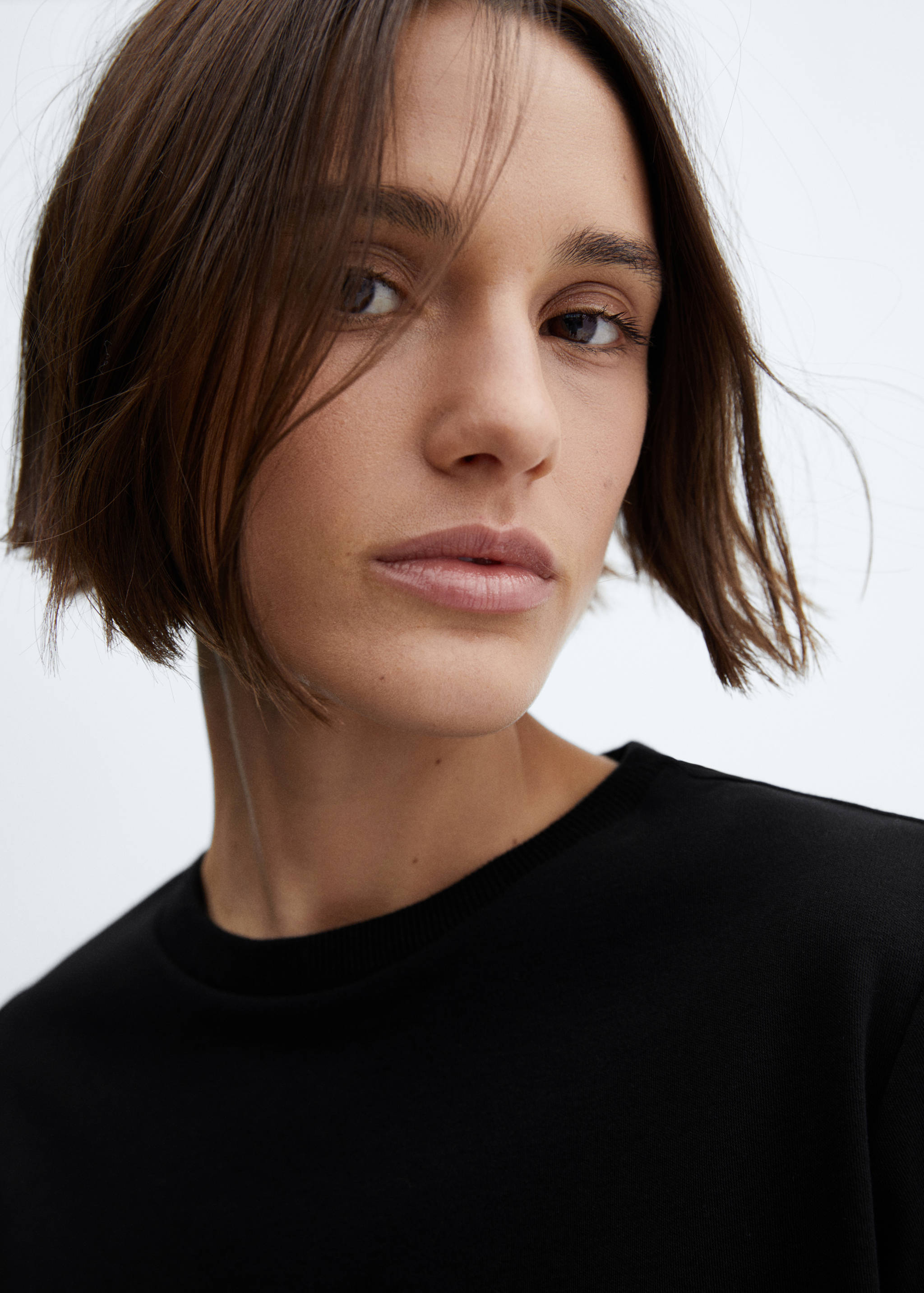 Футболка премиум из хлопка - Деталь изделия 1