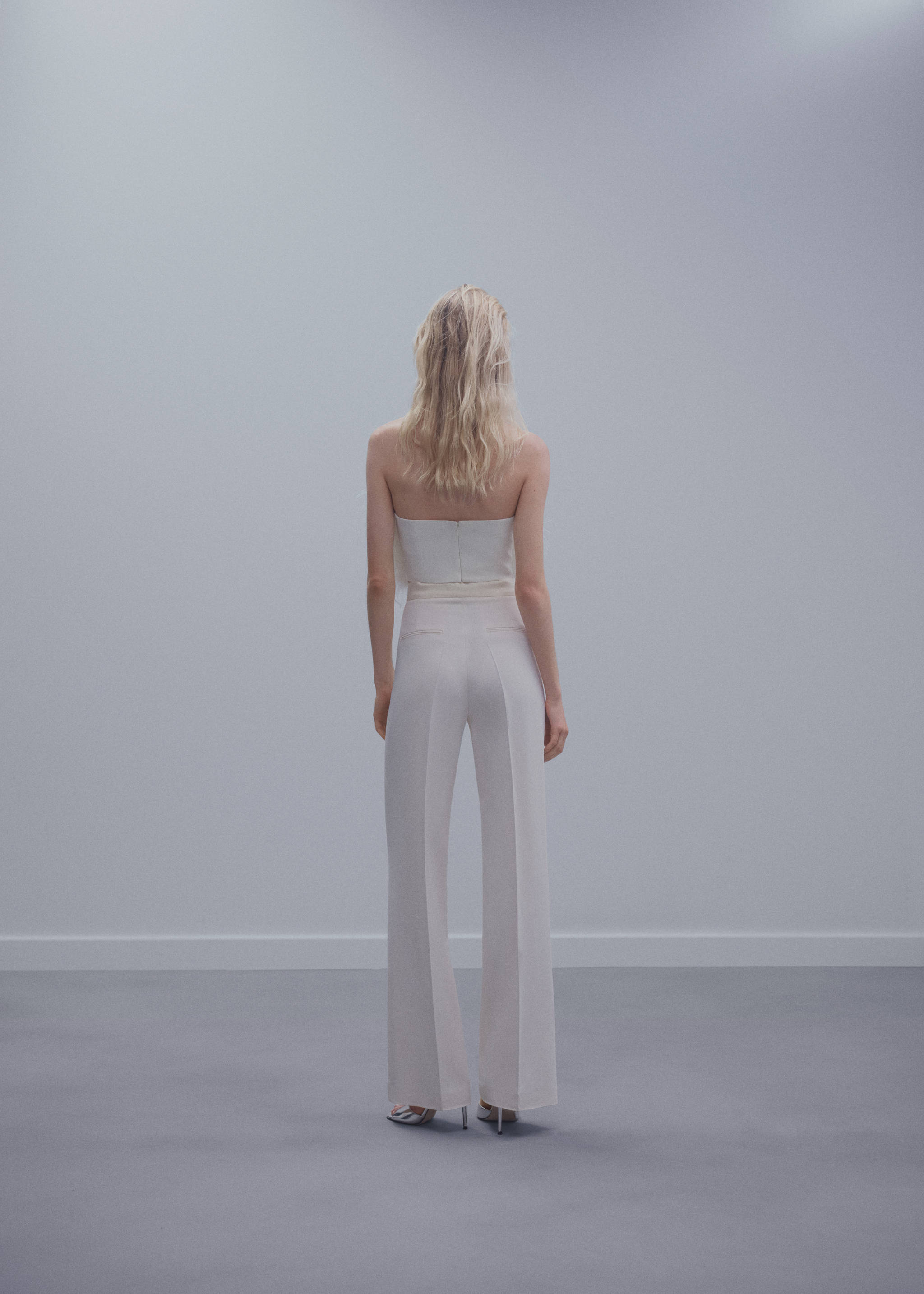 Feather bandeau-style top - Reverse of the article