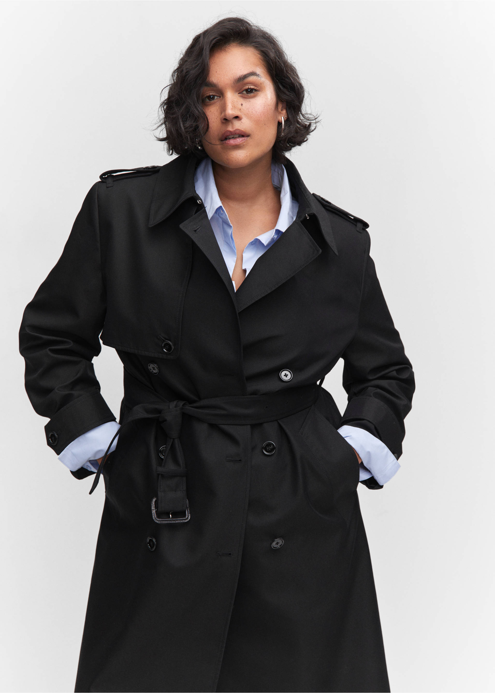 Trench impermeable doble botonadura - Detalle del artículo 5, Negro. Ref: 57023775-00.