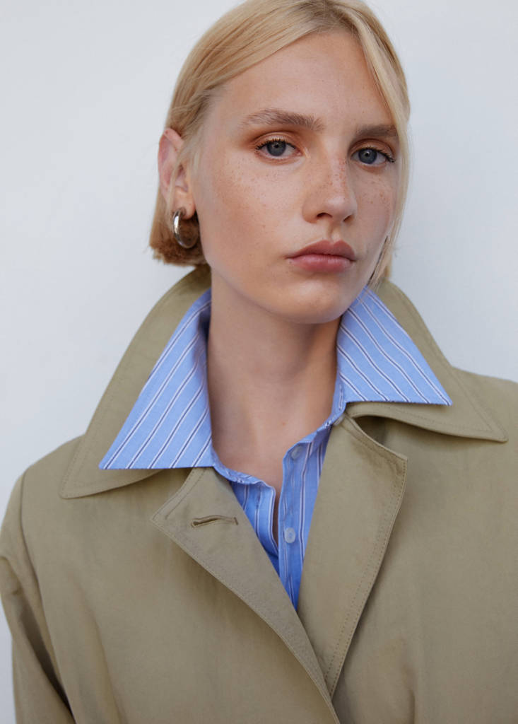 Fluid trench coat with tie — Beige